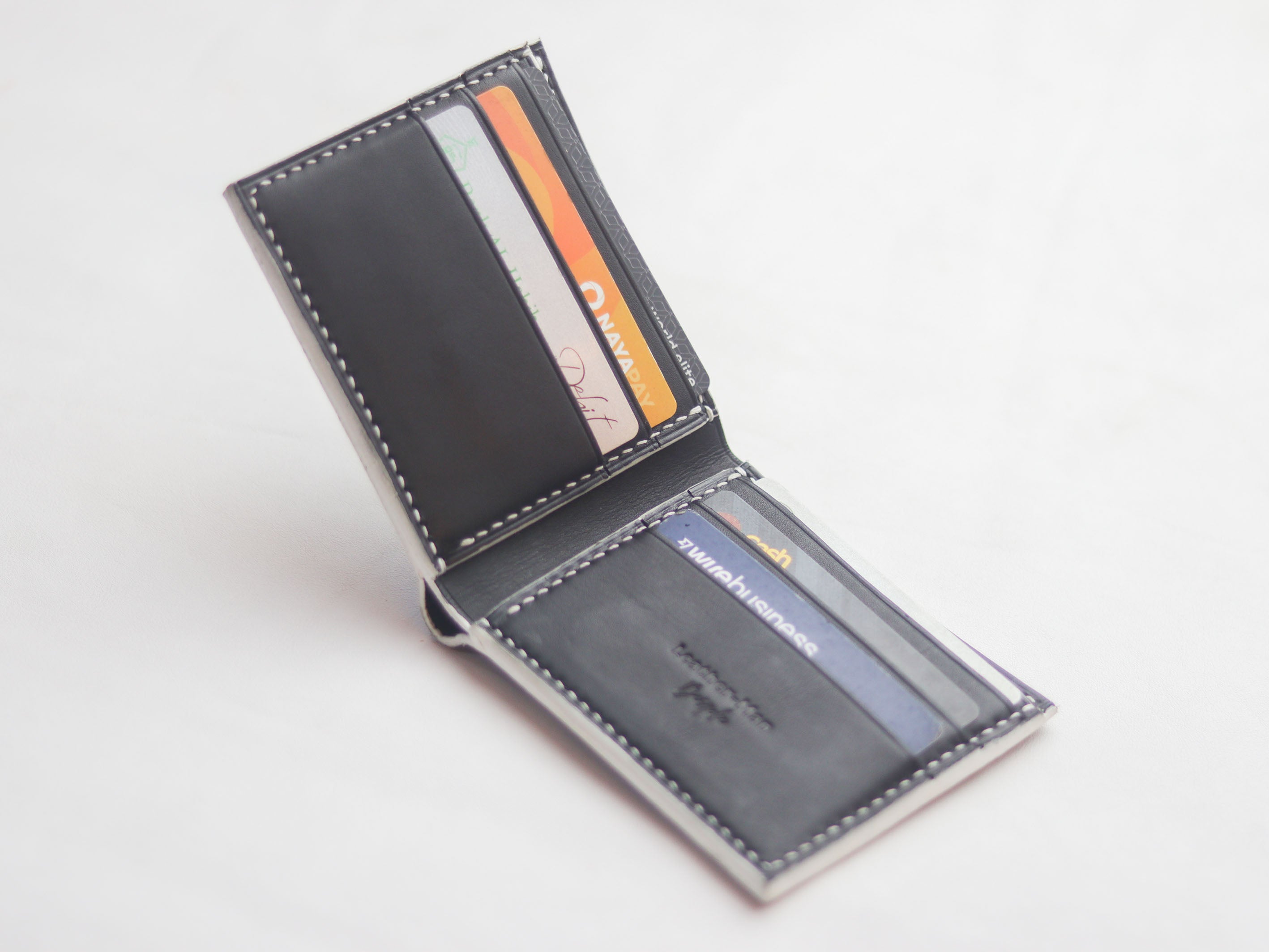 WYNTON - BIFOLD WALLET RAINBOW PYTHON PYTHON SKIN