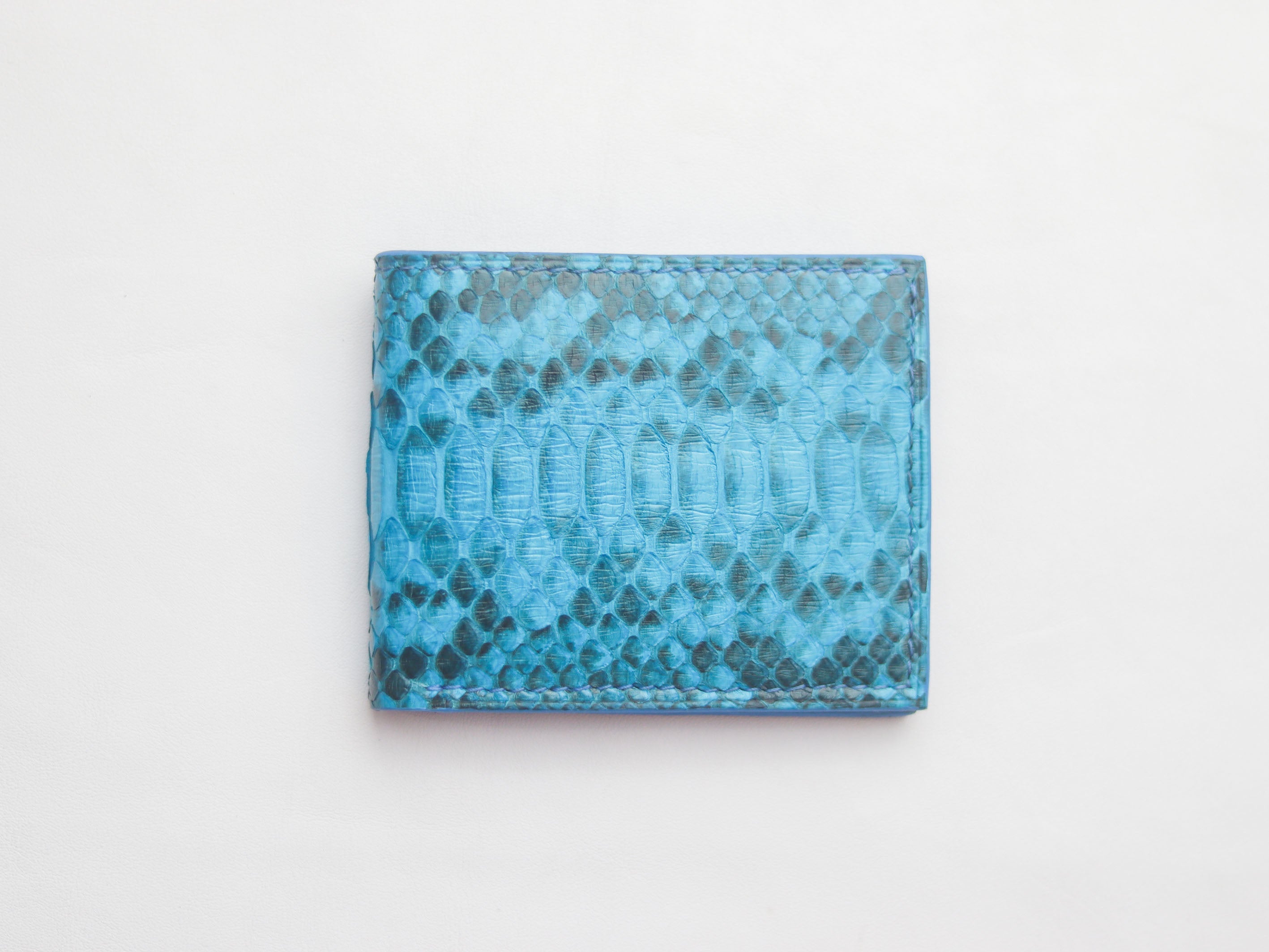 WYNTON - BIFOLD WALLET CERULEAN BLUE PYTHON SKIN