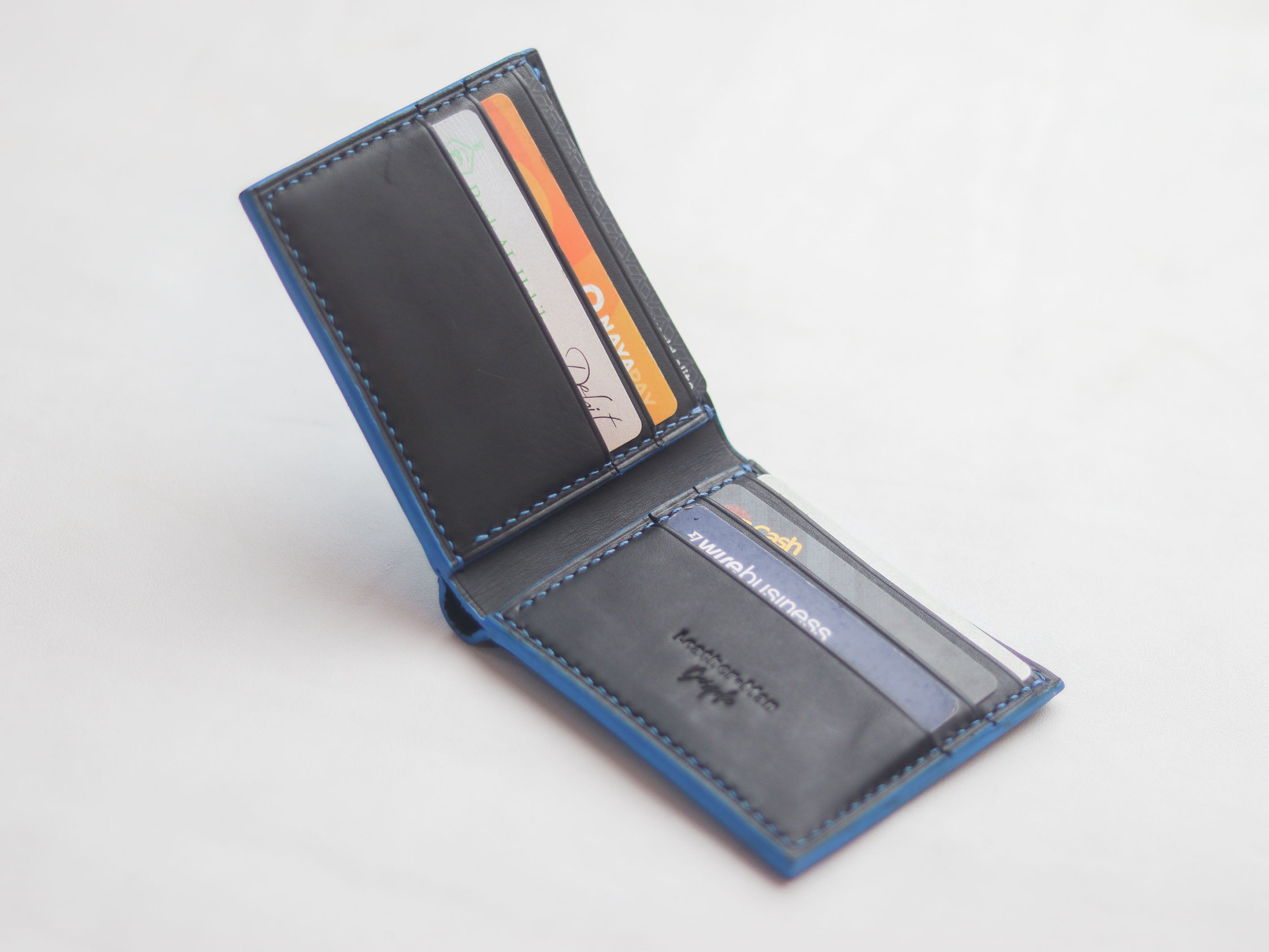 WYNTON - BIFOLD WALLET CERULEAN BLUE PYTHON SKIN