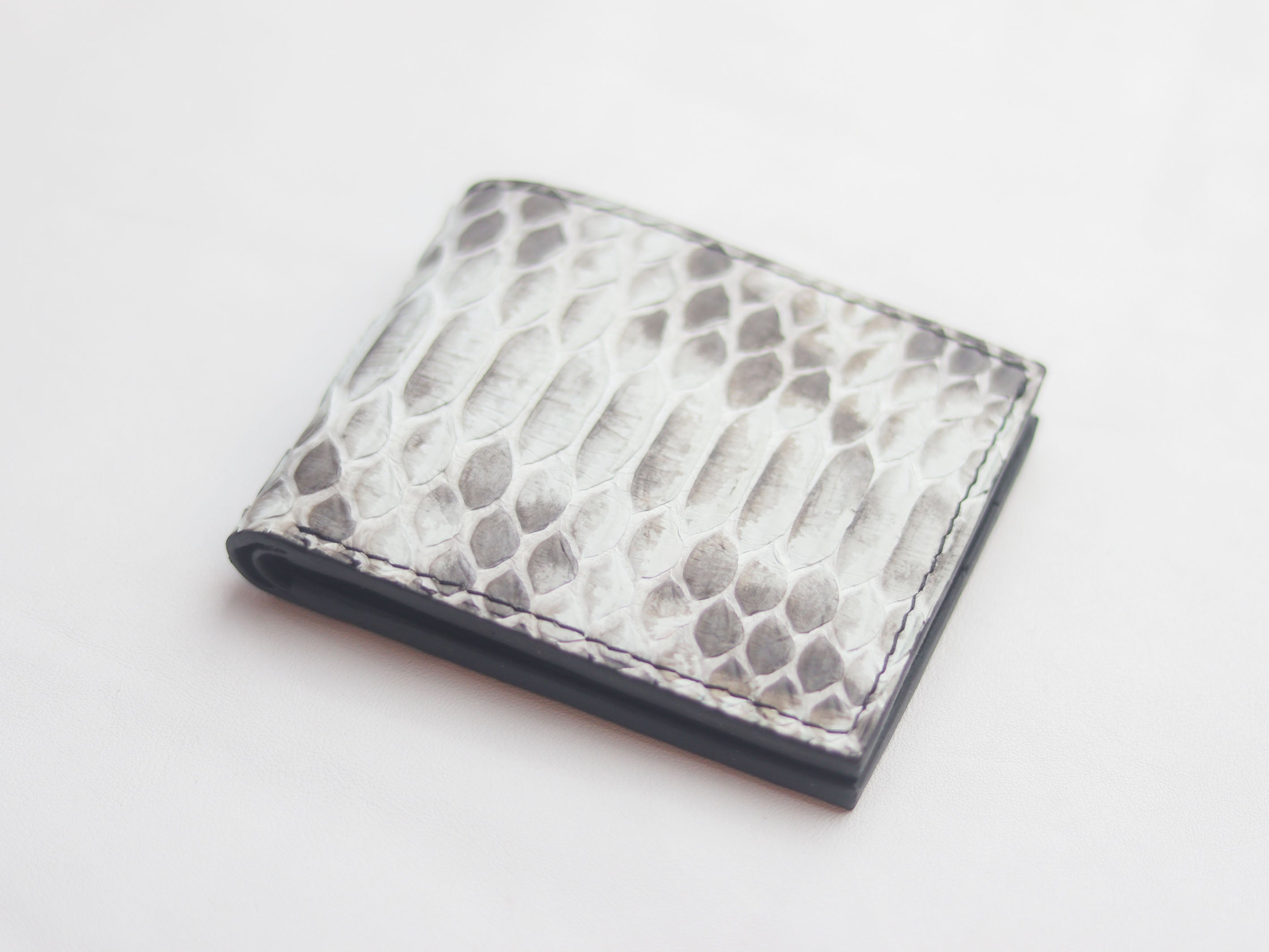 WYNTON - BIFOLD WALLET NATURAL PYTHON SKIN