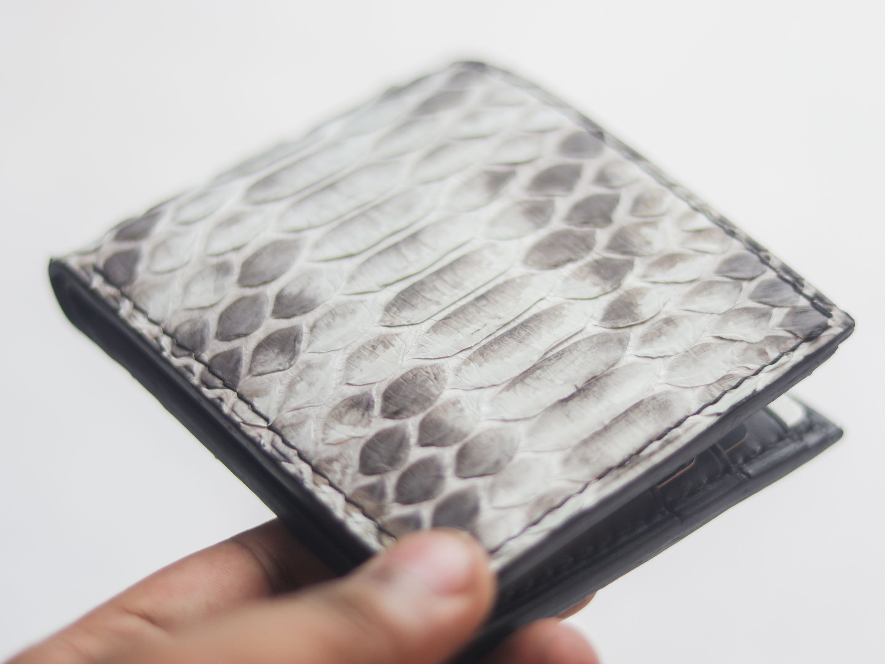 Python Skin Men's Bifold Wallet Premium Exotic Leather Wallets