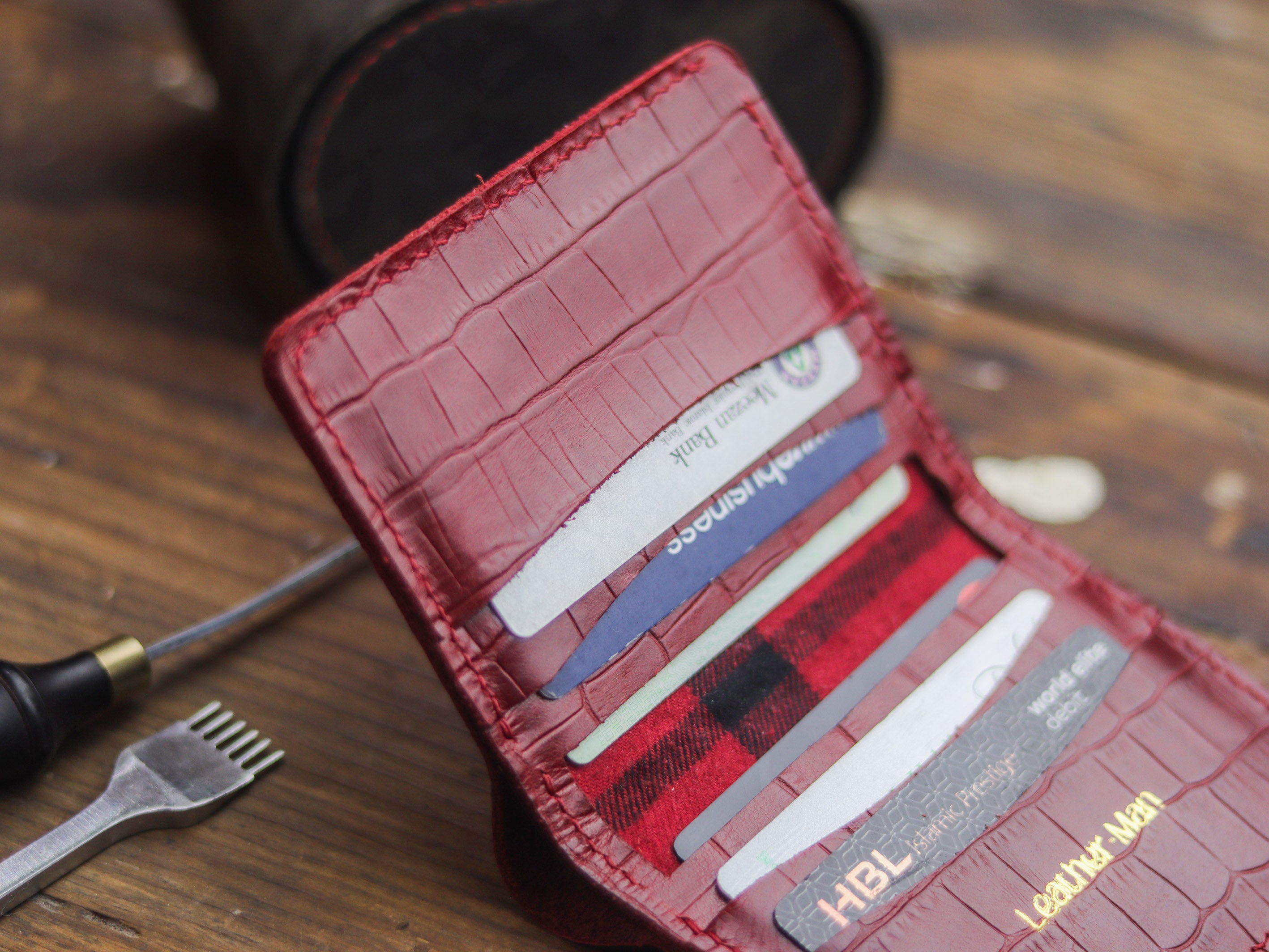 HAMPTON PRO BIFOLD WALLET BURGUNDY CROCO