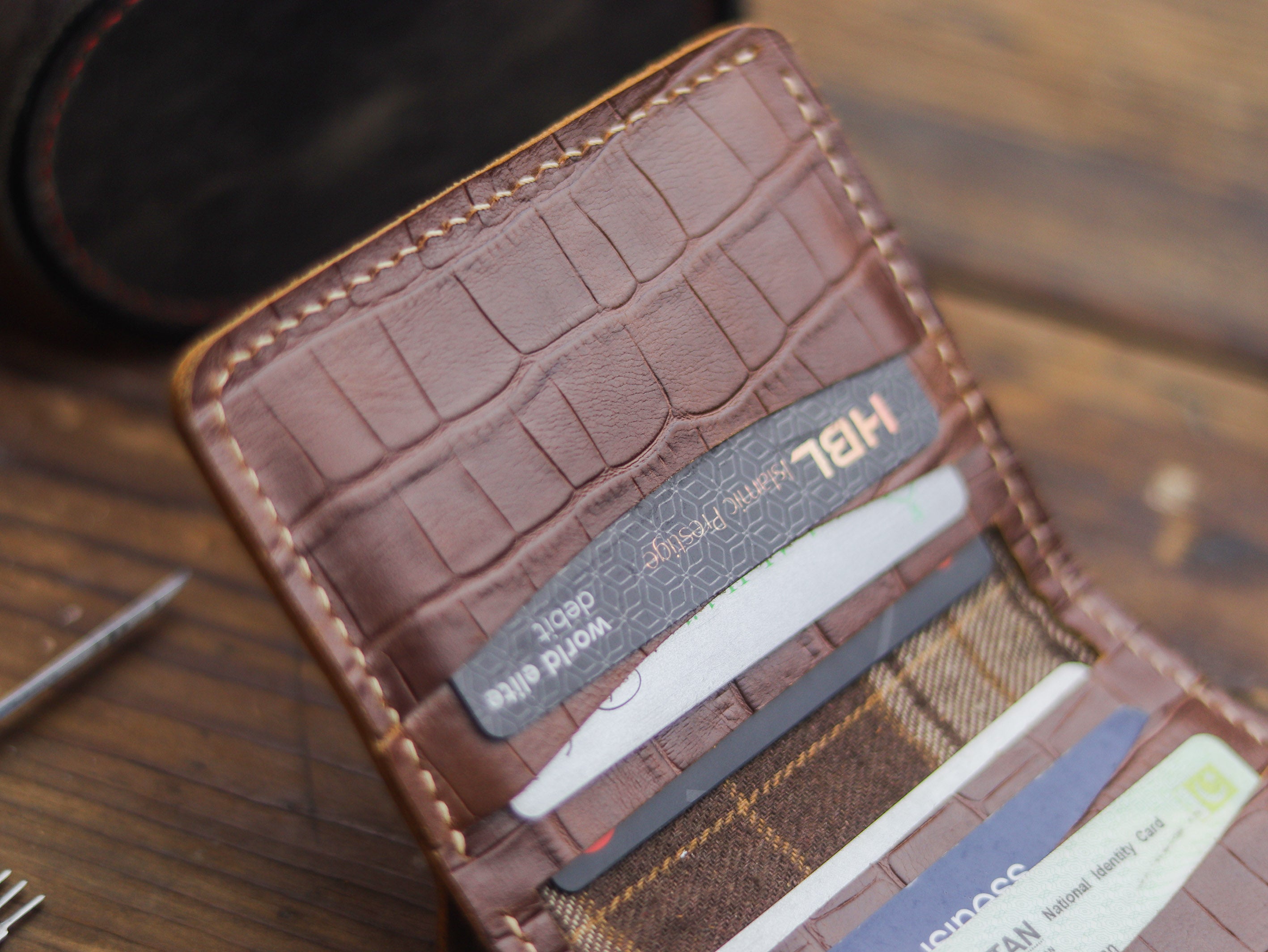 HAMPTON PRO BIFOLD WALLET BROWN CROCO