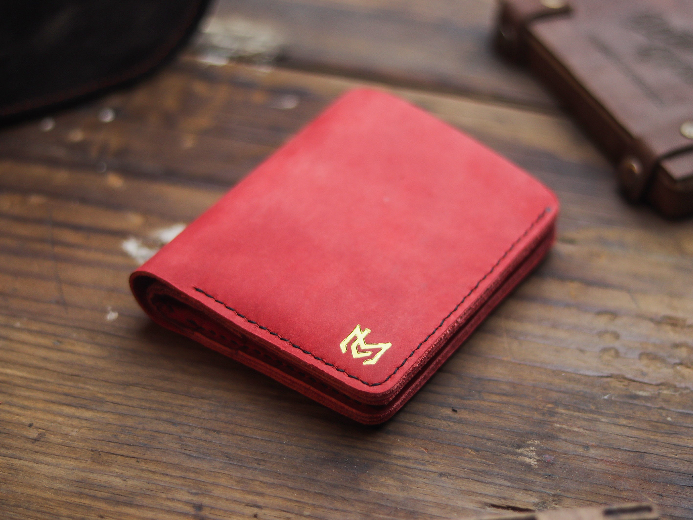 HAMPTON PRO BIFOLD WALLET PRISMETIC RED