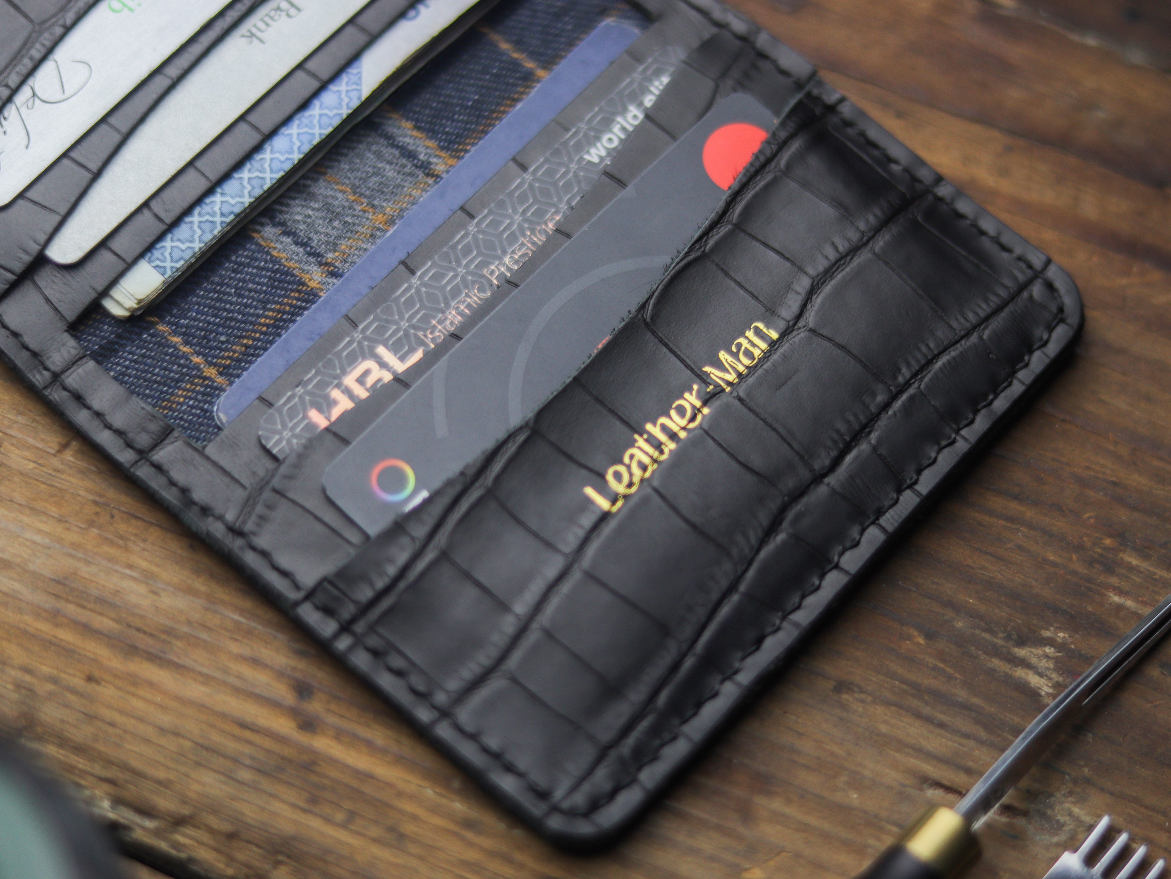 HAMPTON - C BIFOLD CARD HOLDER BLACK CROCO