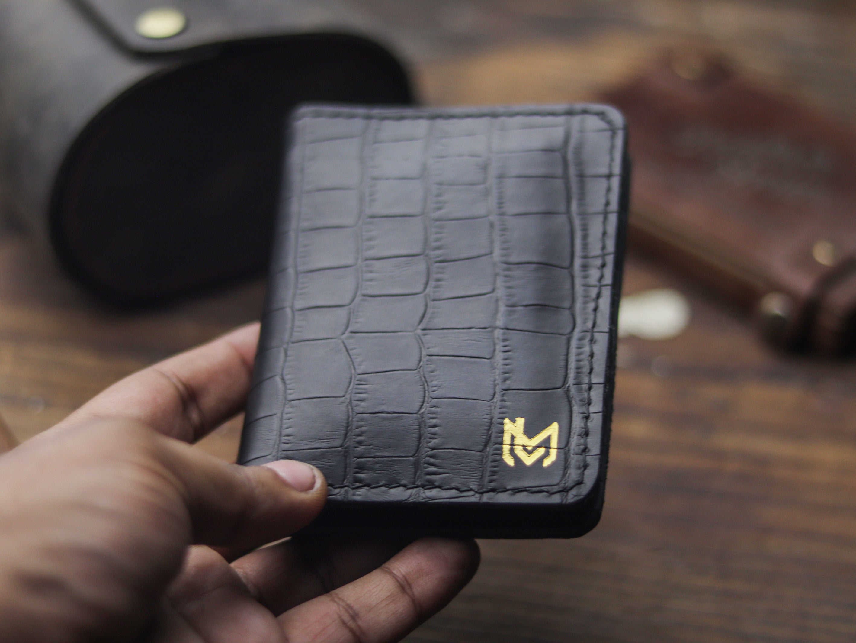 HAMPTON - C BIFOLD CARD HOLDER BLACK CROCO