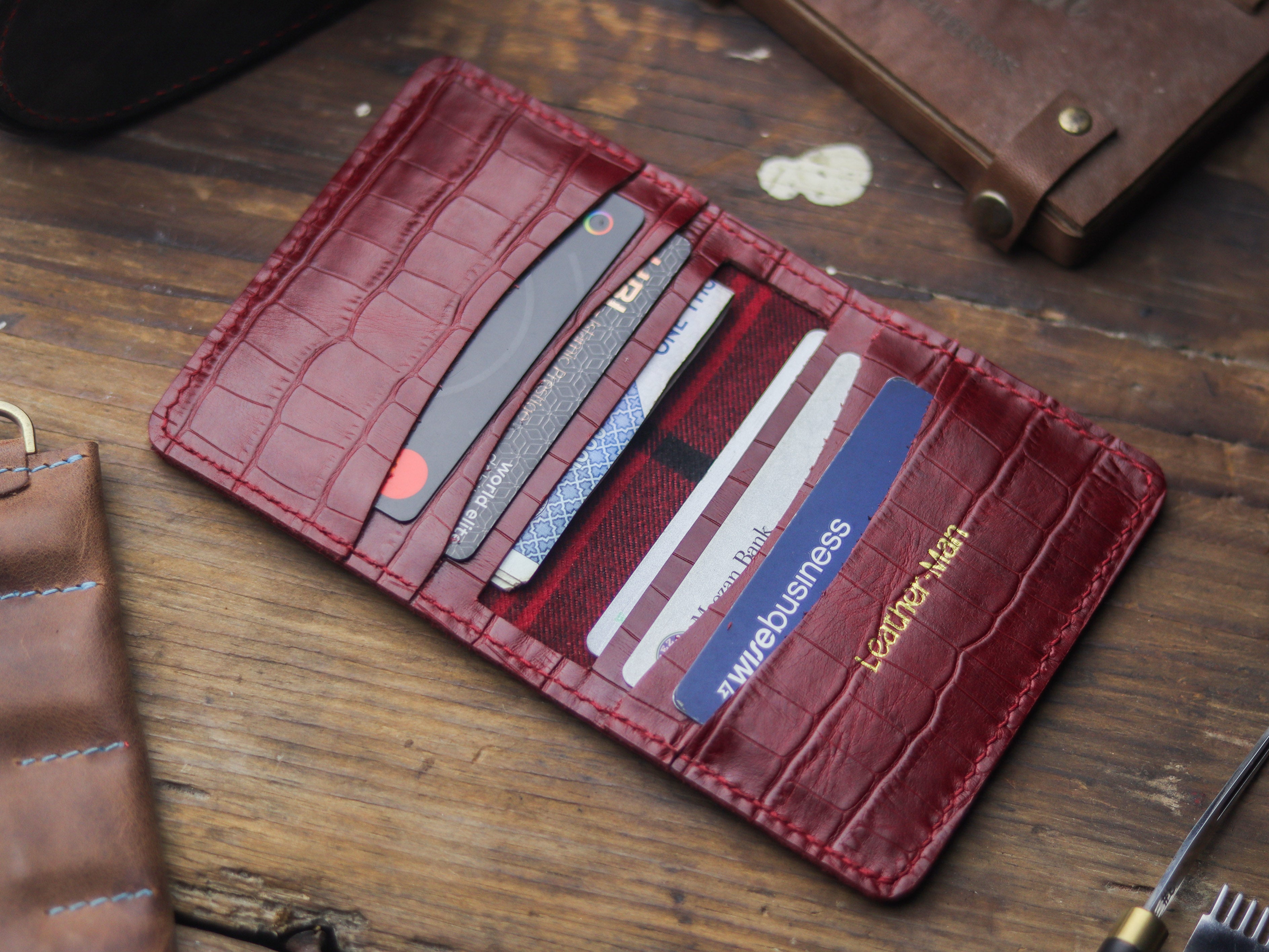 HAMPTON - C BIFOLD CARD HOLDER BURGUNDY CROCO