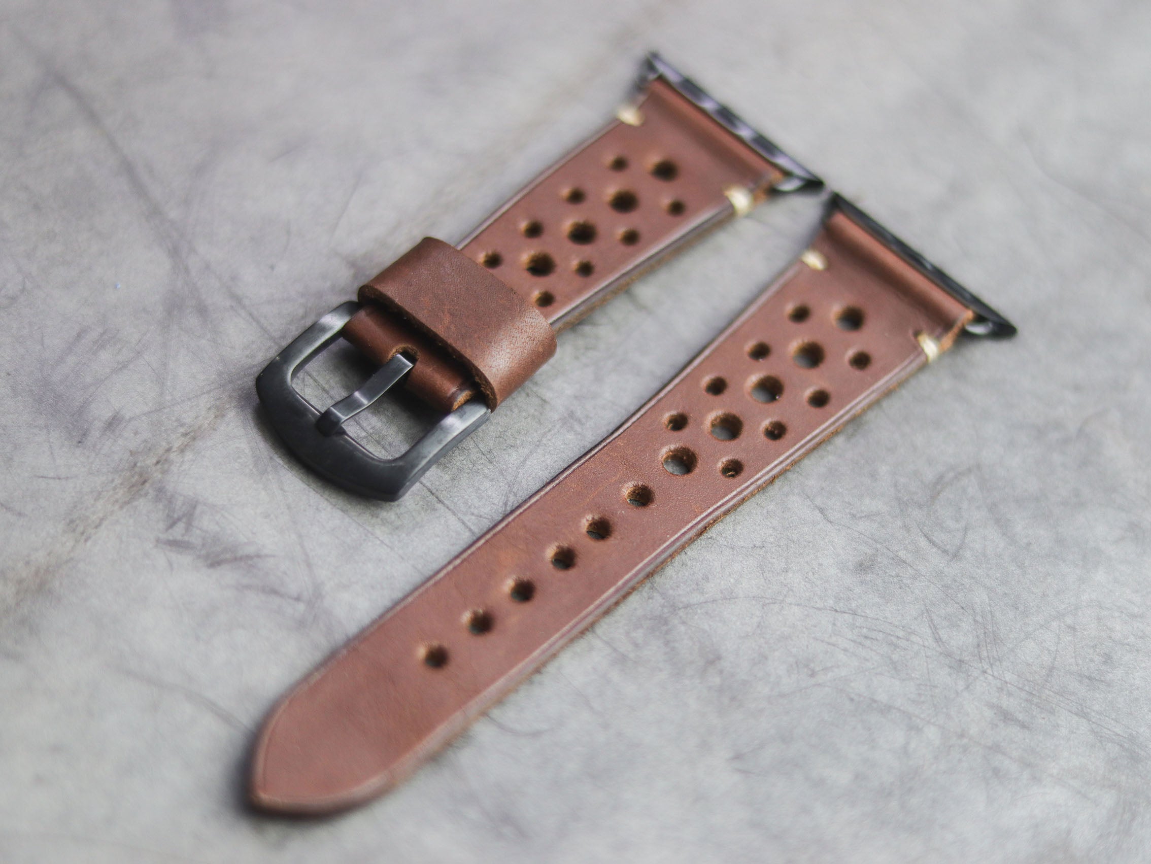 CHESTNUT BROWN RALLY HAND-CRAFTED APPLE WATCH STRAPS