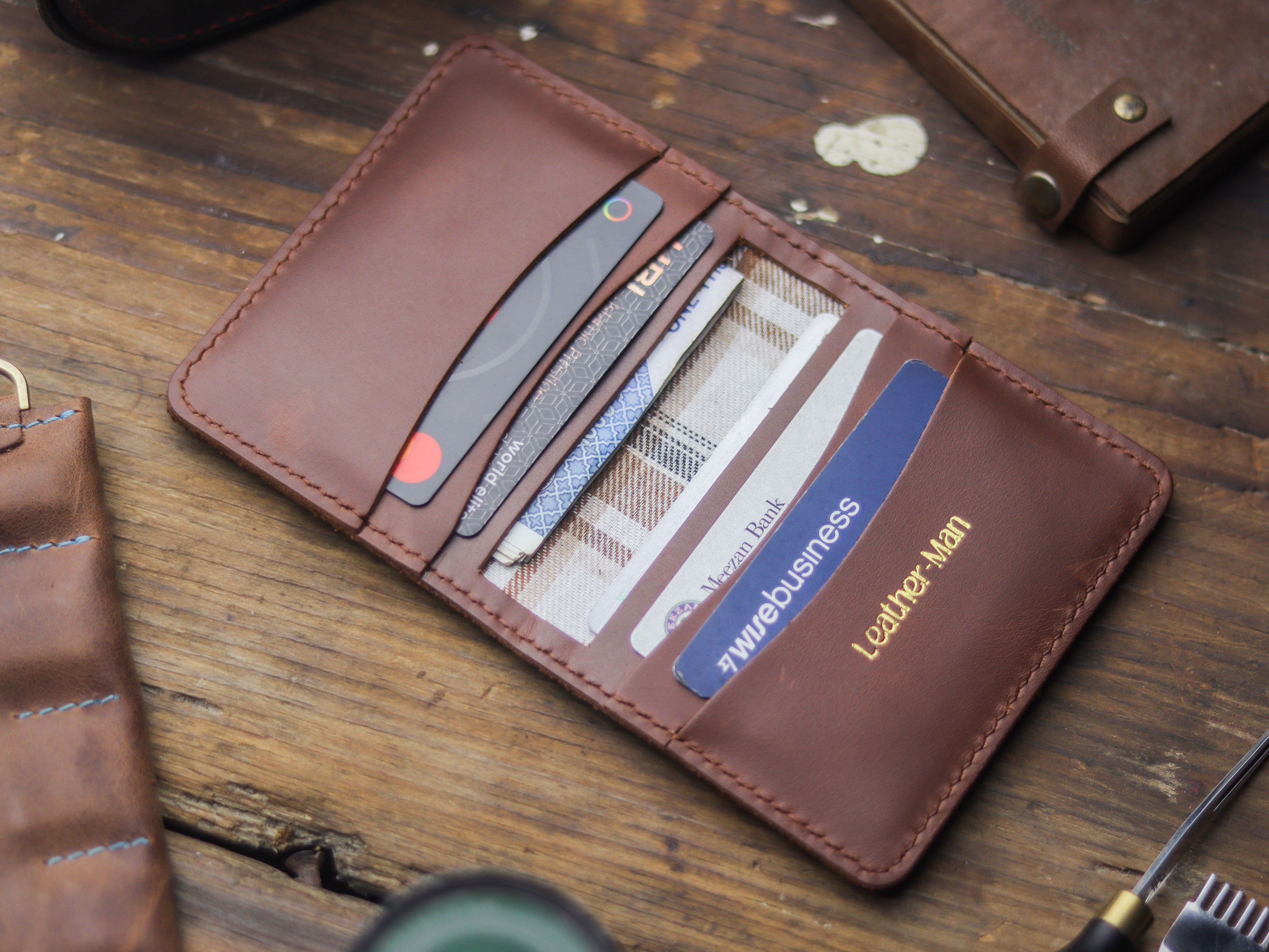 HAMPTON - C BIFOLD CARD HOLDER CHESTNUT BROWN