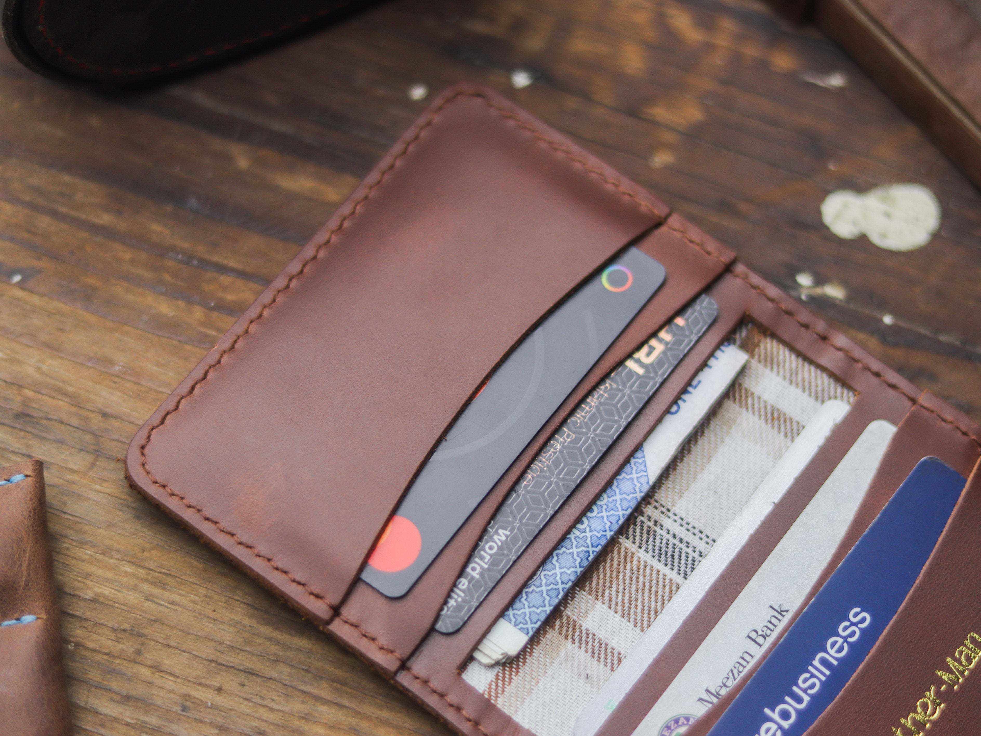 HAMPTON - C BIFOLD CARD HOLDER CHESTNUT BROWN