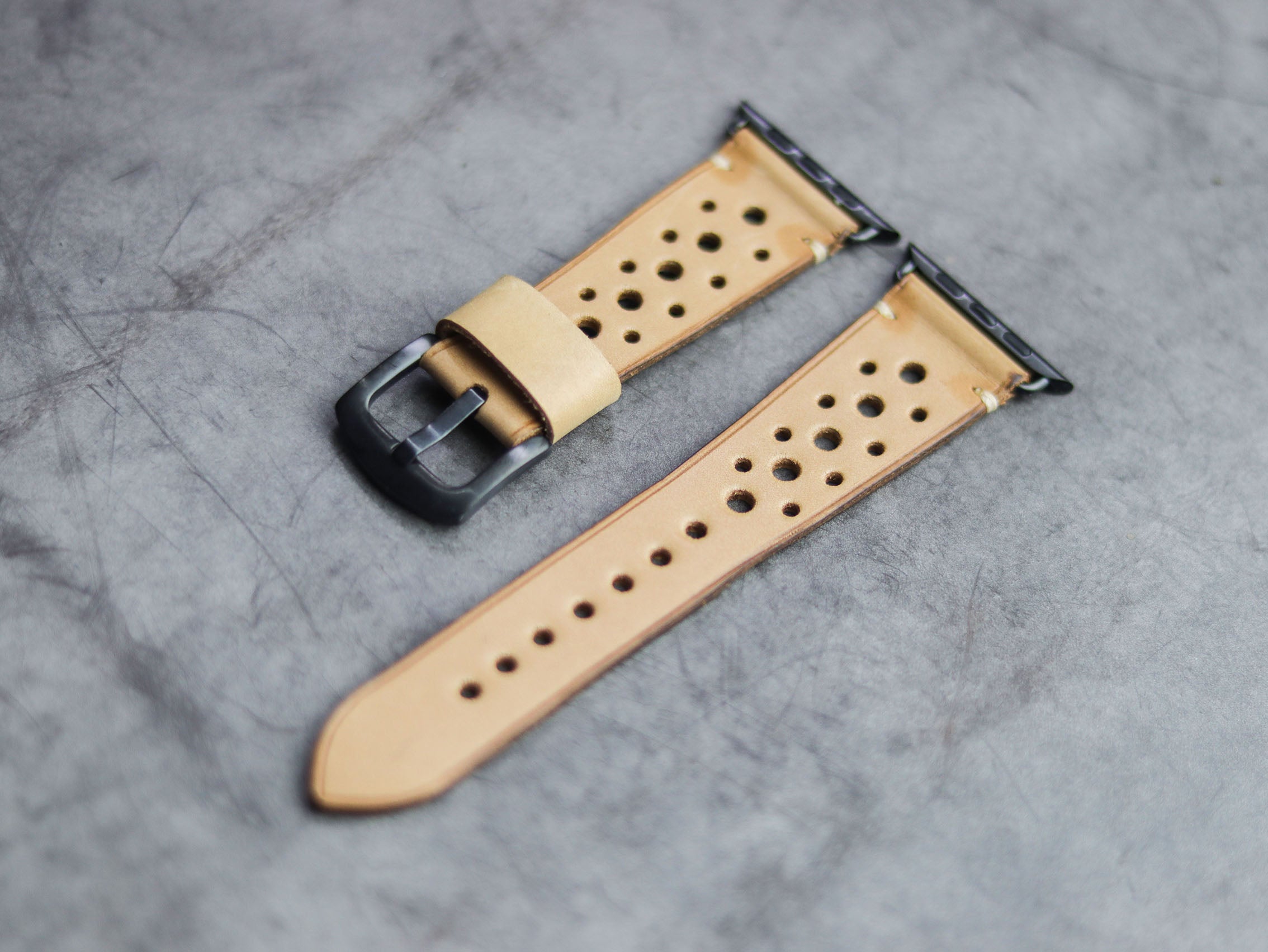 NATURAL BUTTERO RALLY HAND-CRAFTED APPLE WATCH STRAPS