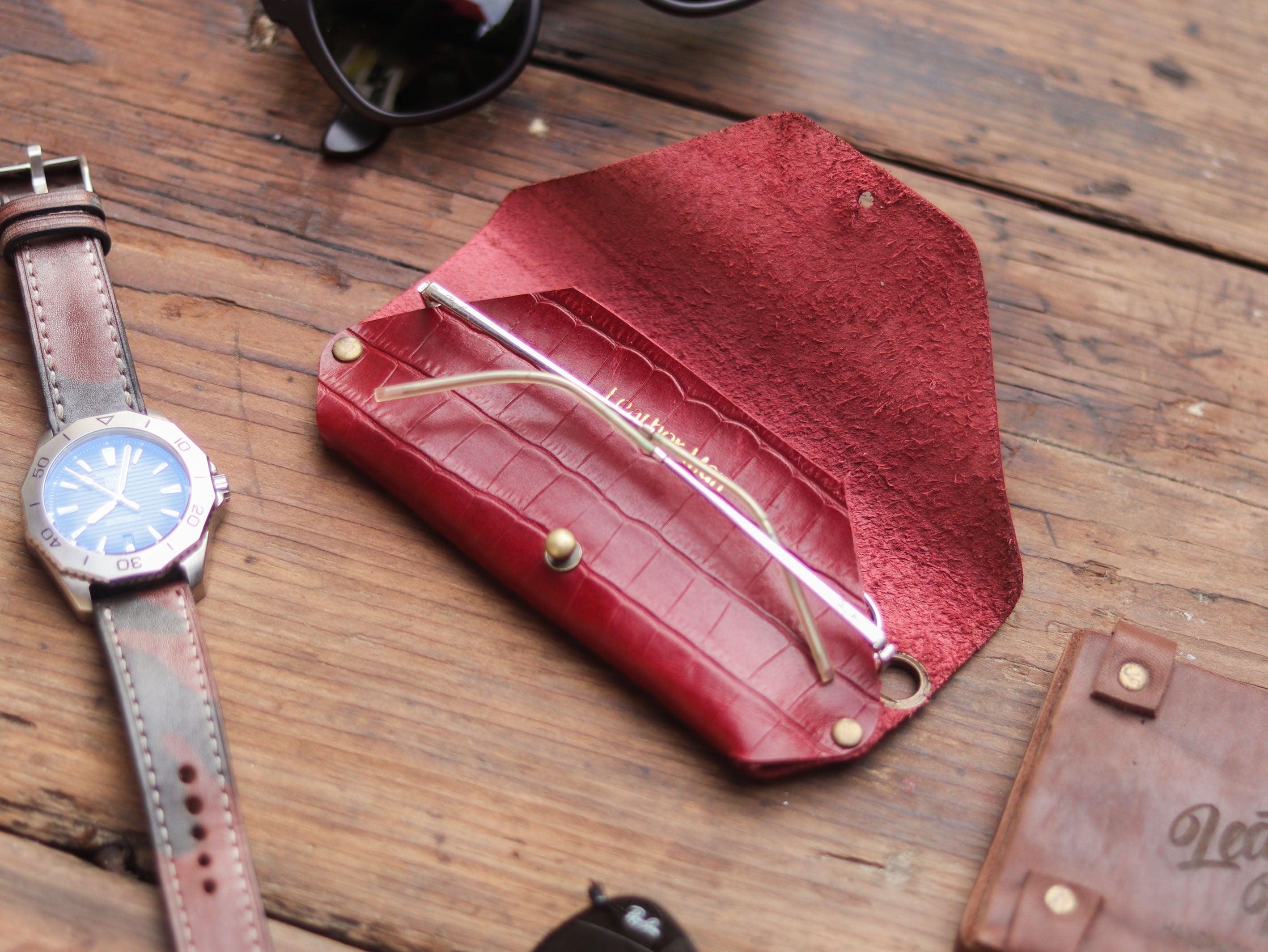 SG-1 SUNGLASSES CASE - BURGUNDY CROCO