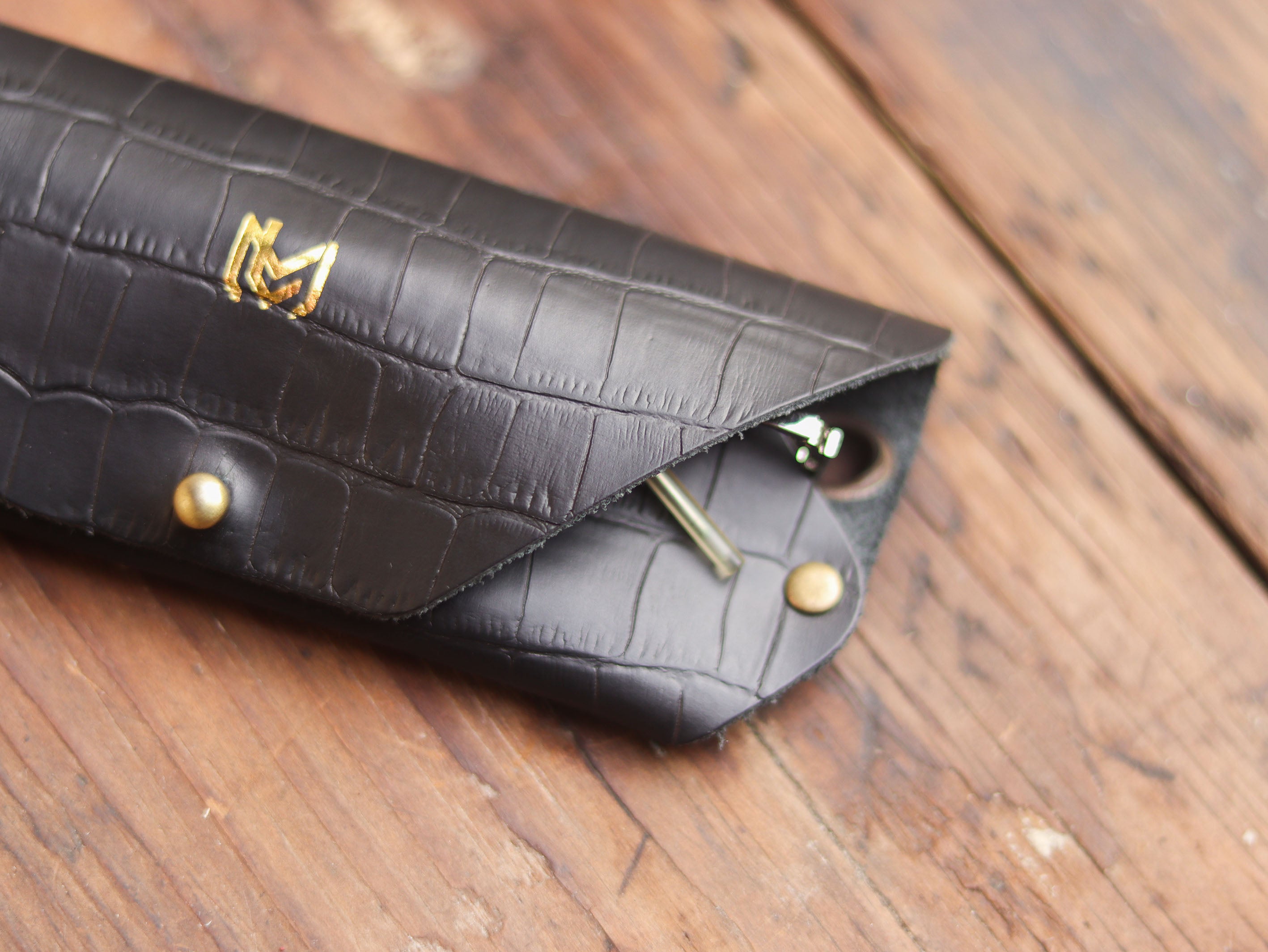 SG-1 SUNGLASSES CASE - BLACK CROCO