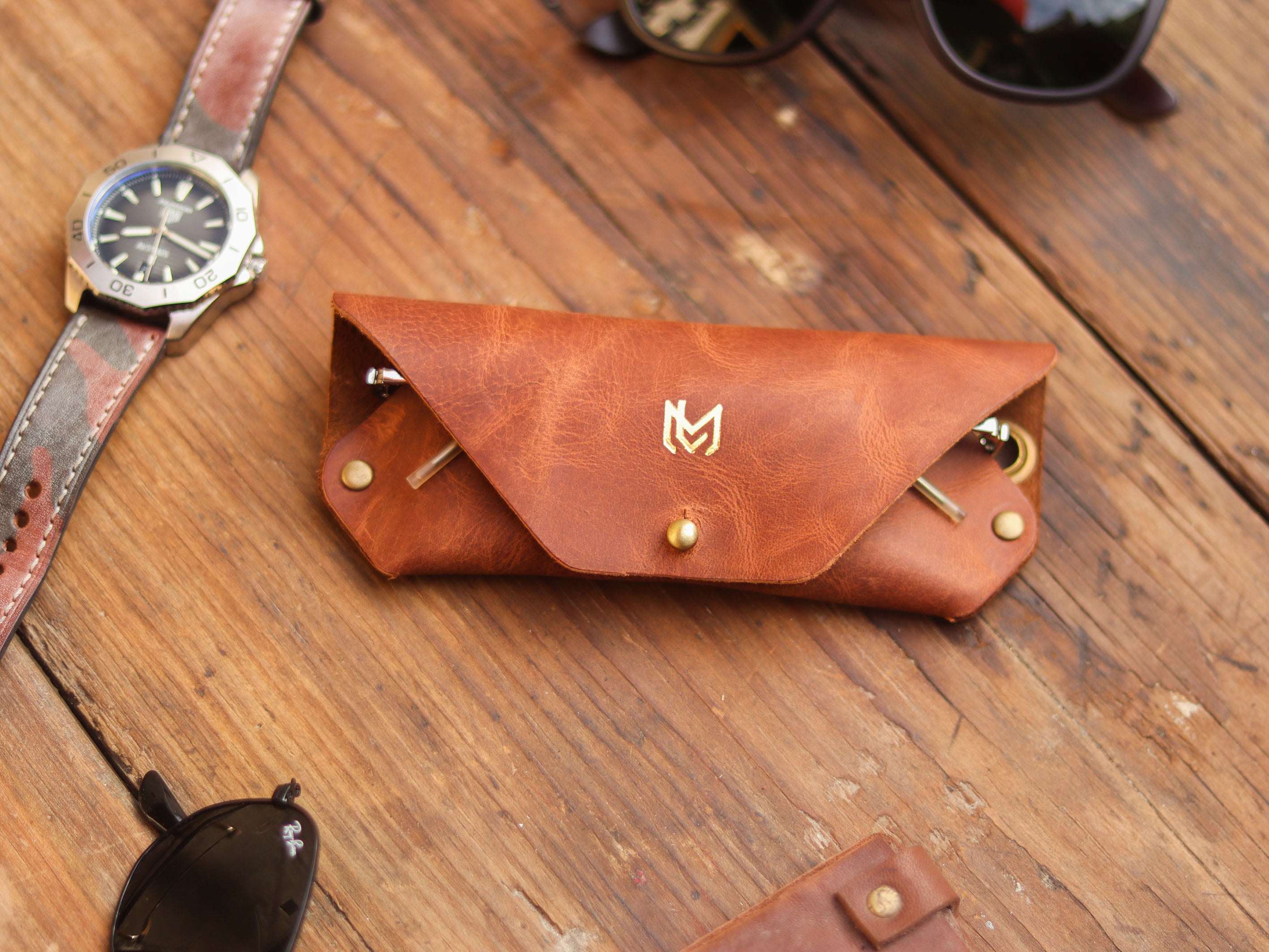 SG-1 SUNGLASSES CASE - COGNAC BROWN