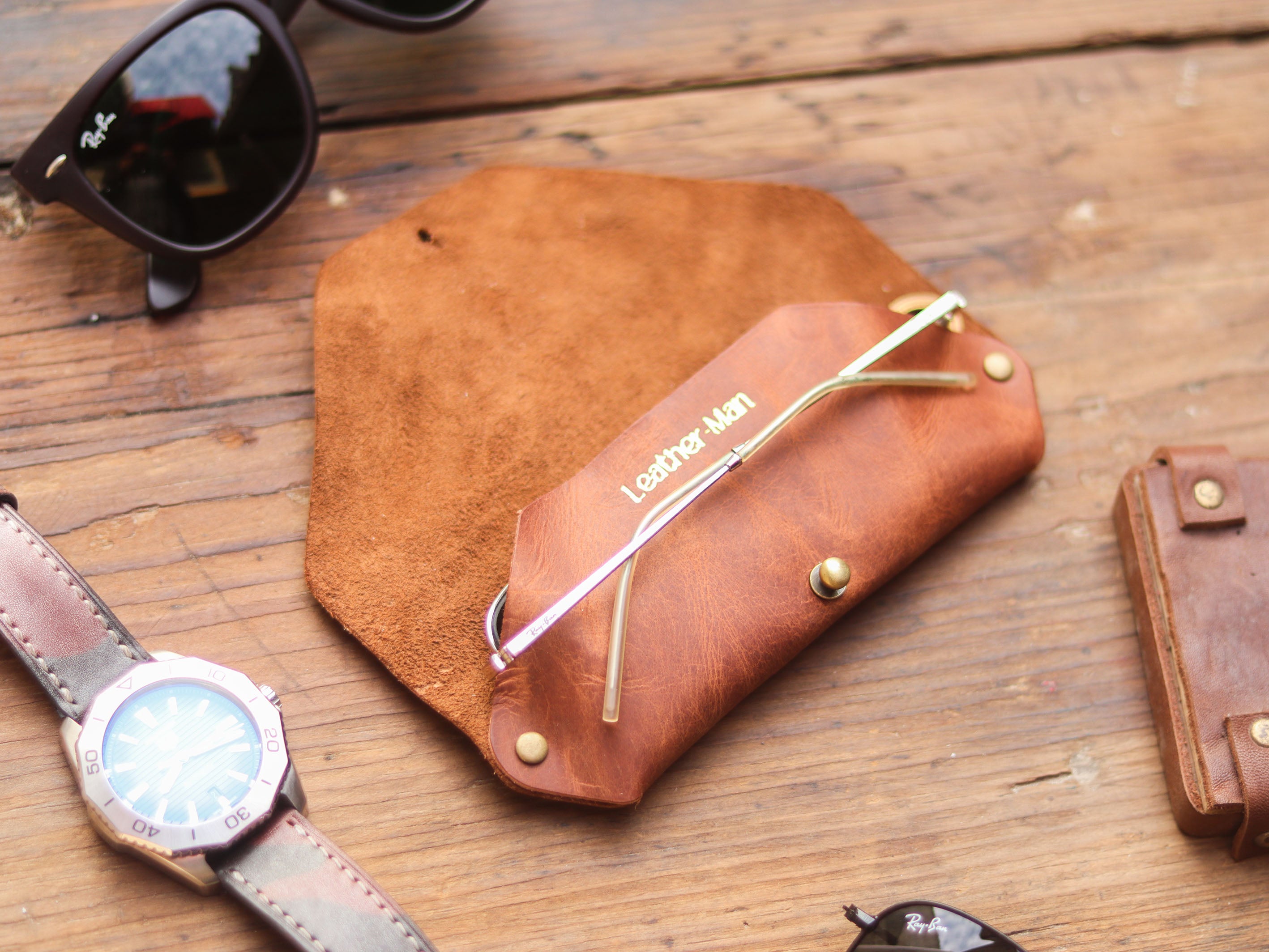 SG-1 SUNGLASSES CASE - COGNAC BROWN