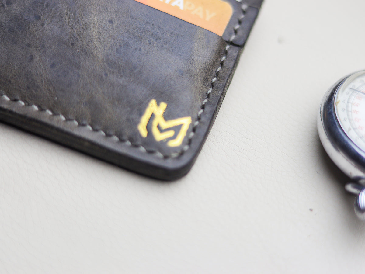 MINIMAL CLASSIC -  MIDNIGHT GRAY VEG WAX PULL UP LEATHER