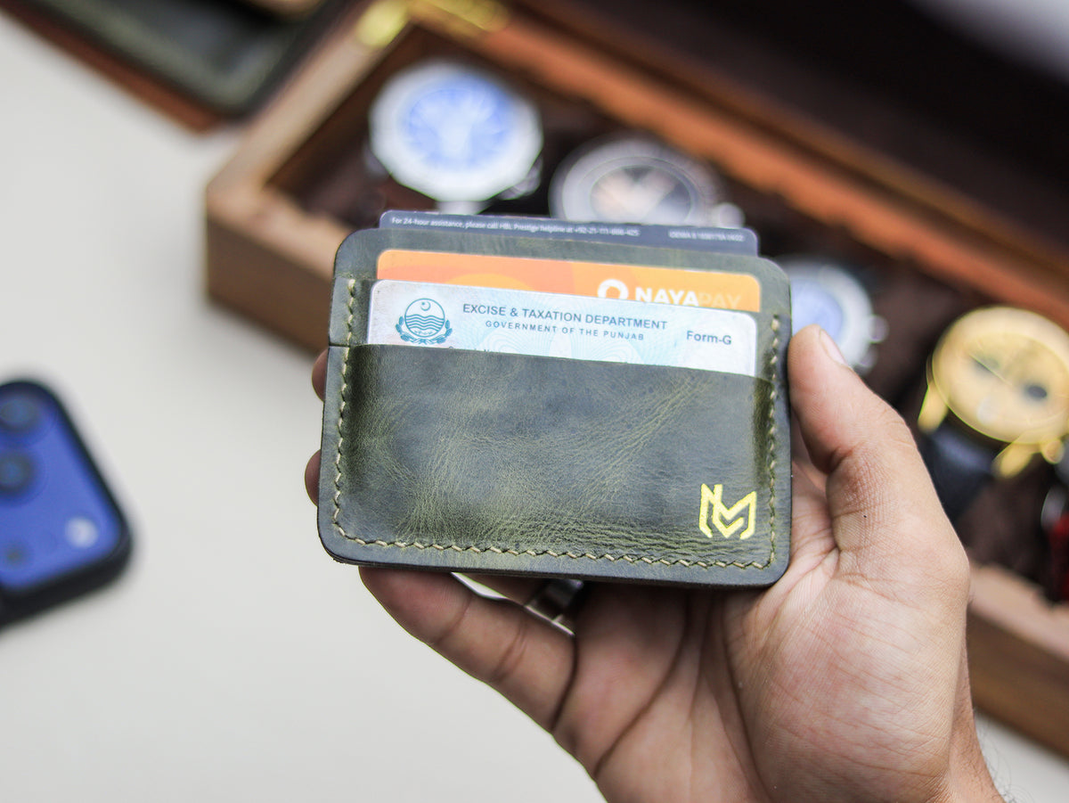 MINIMAL CLASSIC -  BASIL GREEN VEG WAX PULL UP LEATHER