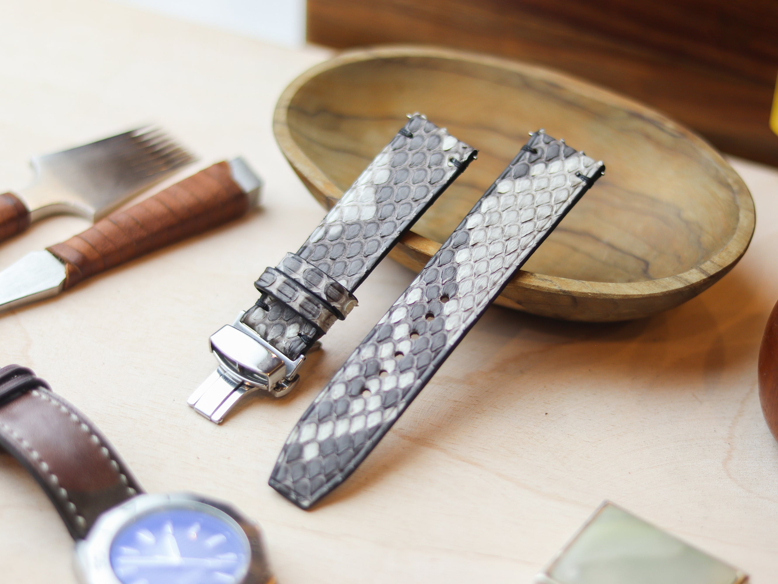 PYTHON SKIN WATCH STRAPS WITH BUTTERFLY CLASP - NATURAL