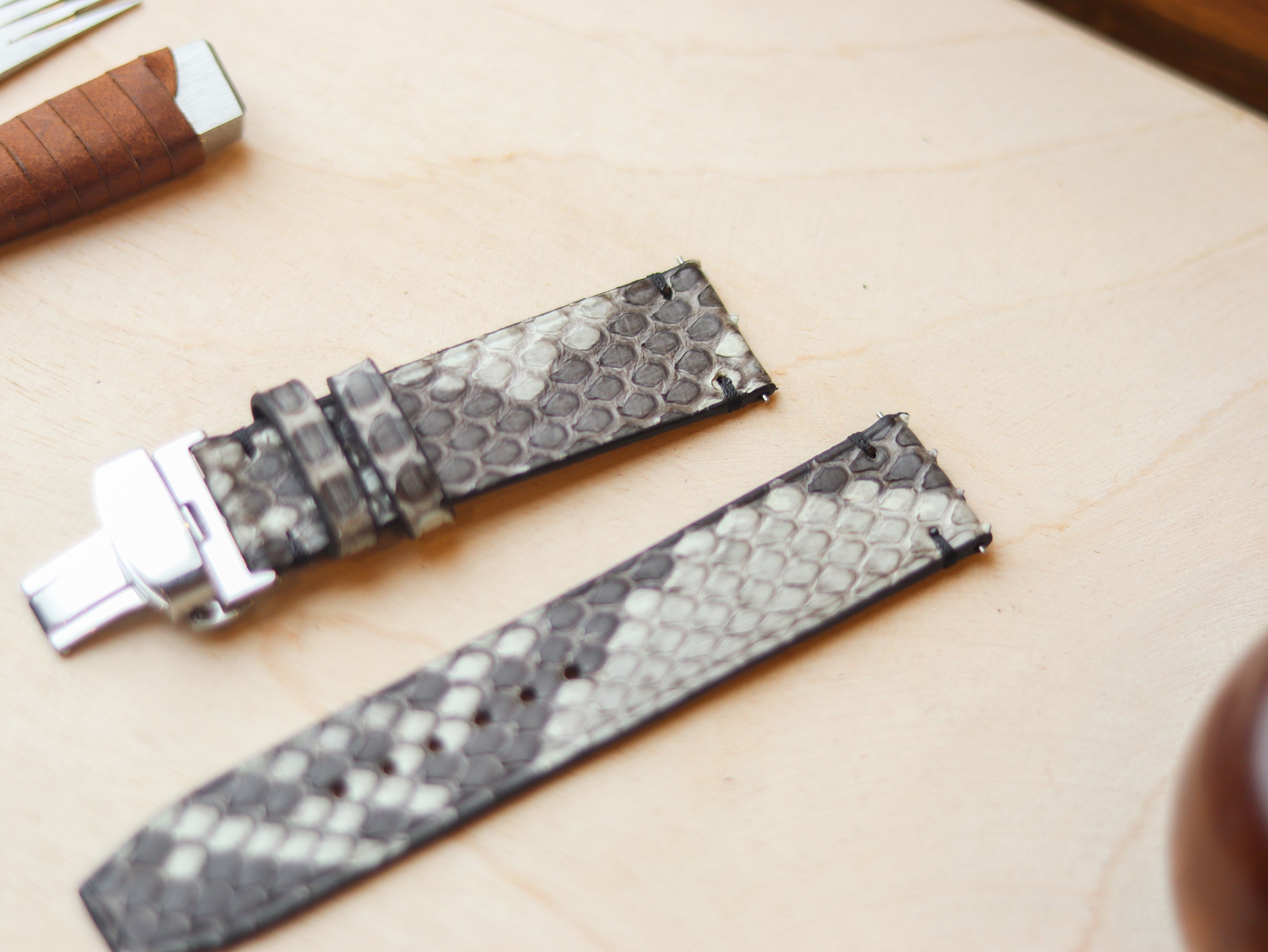 PYTHON SKIN WATCH STRAPS WITH BUTTERFLY CLASP - NATURAL