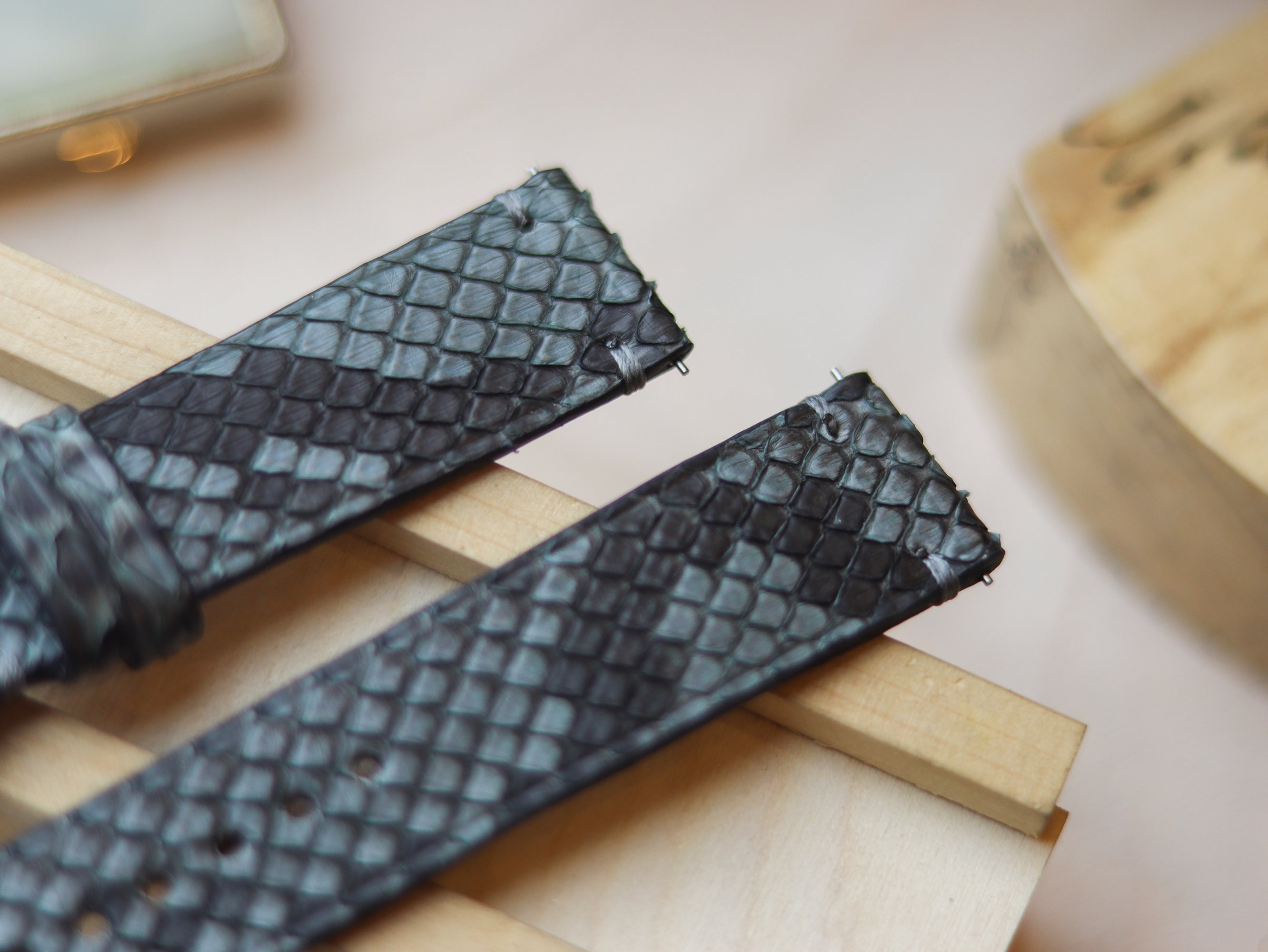 PYTHON SKIN WATCH STRAPS WITH BUTTERFLY CLASP - IRIDIUM GREY