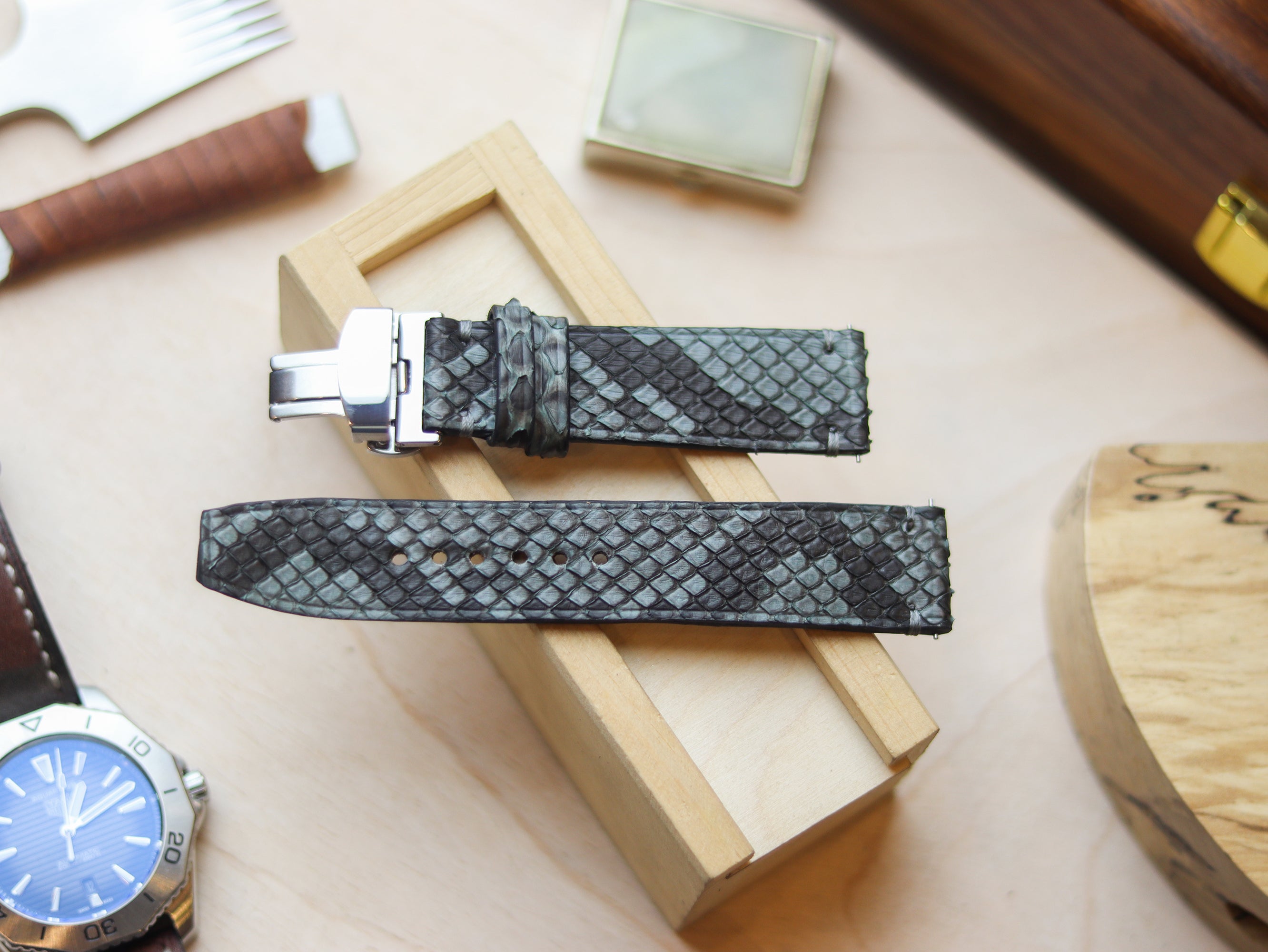 PYTHON SKIN WATCH STRAPS WITH BUTTERFLY CLASP - IRIDIUM GREY