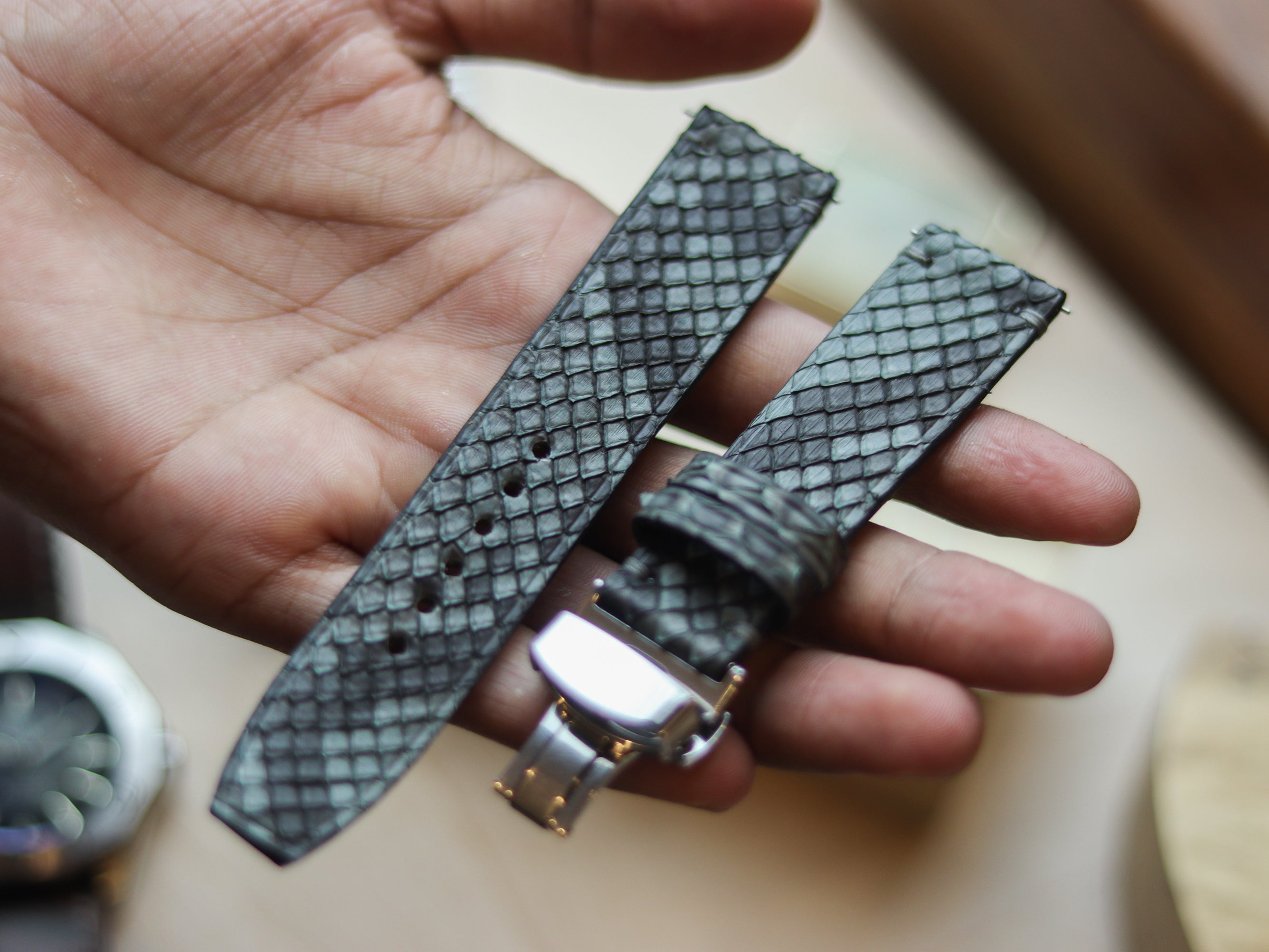 PYTHON SKIN WATCH STRAPS WITH BUTTERFLY CLASP - IRIDIUM GREY
