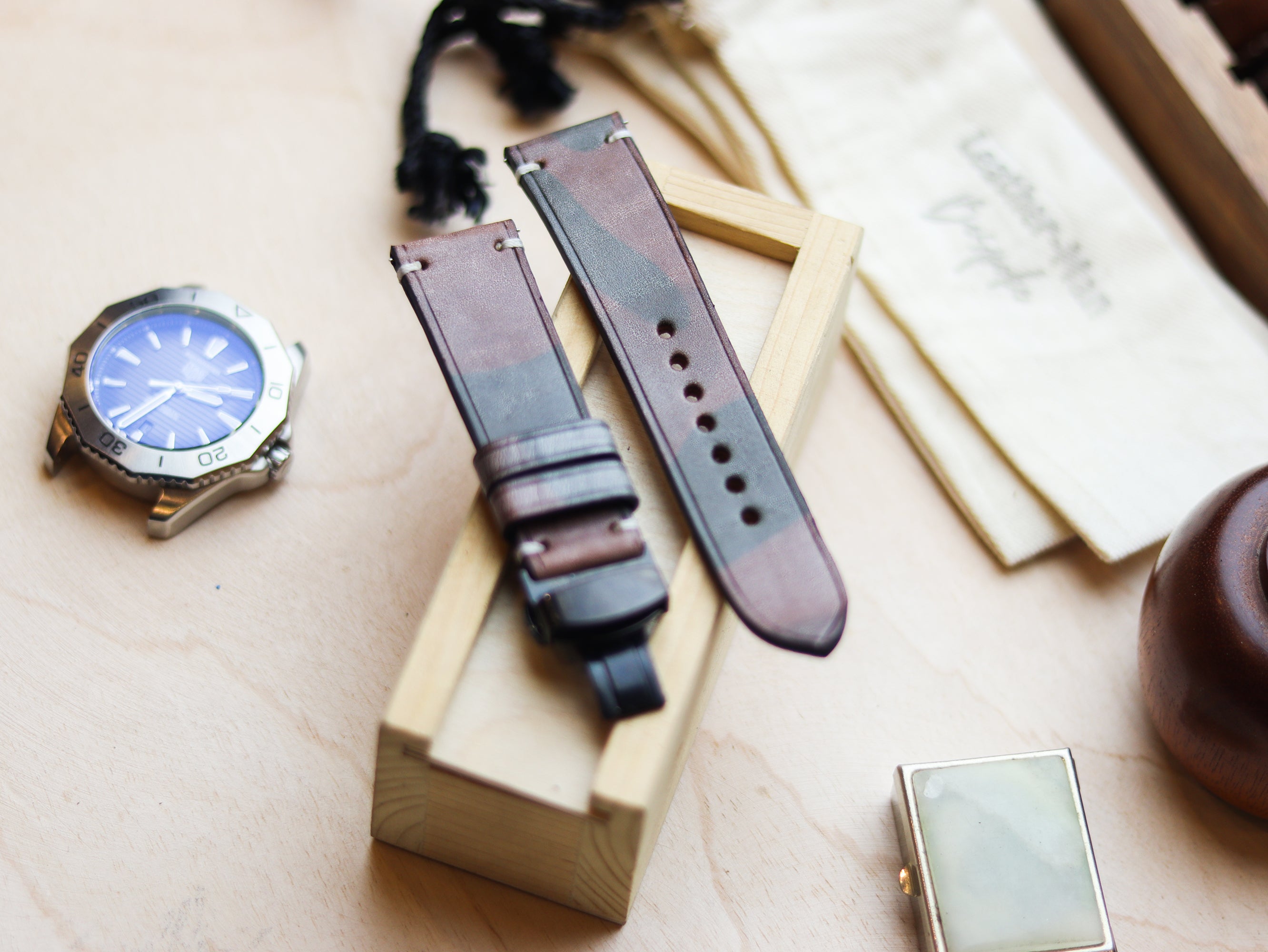 ITALIAN WAXED CAMOUFLAGE HAND-CRAFTED STRAPS MINIMAL STITCHED - COFFEE BROWN