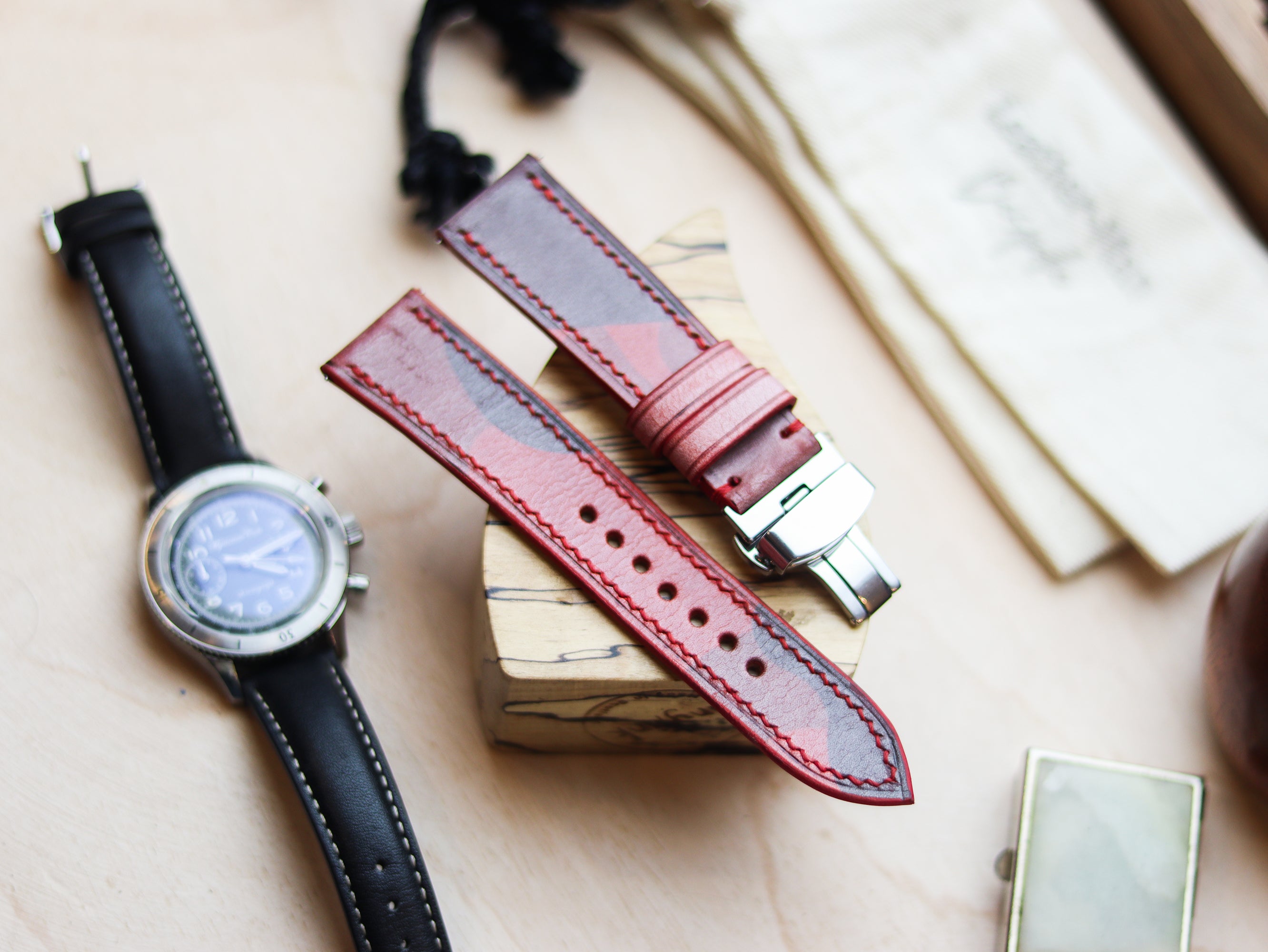 ITALIAN WAXED CAMOUFLAGE HAND-CRAFTED STRAPS FULL STITCHED - COREL RED