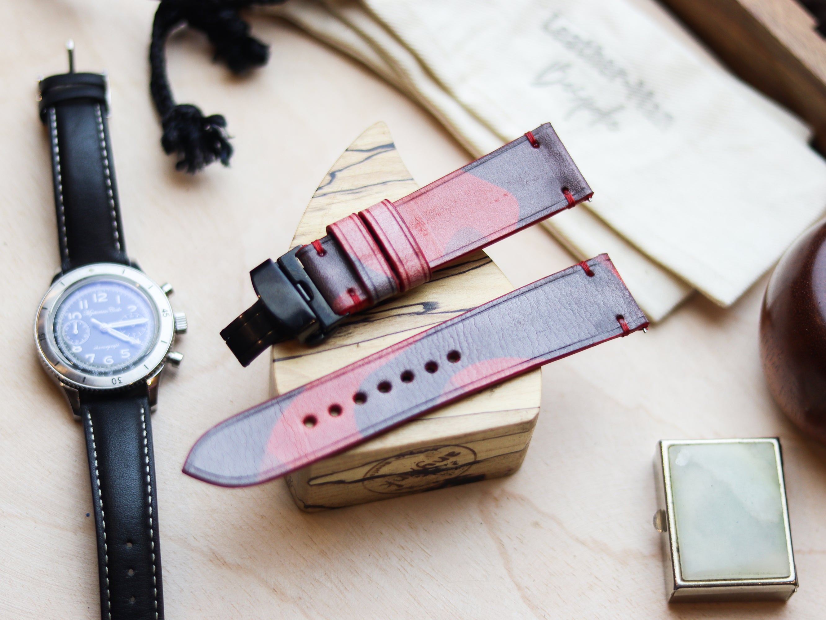 ITALIAN WAXED CAMOUFLAGE HAND-CRAFTED STRAPS MINIMAL STITCHED - COREL RED