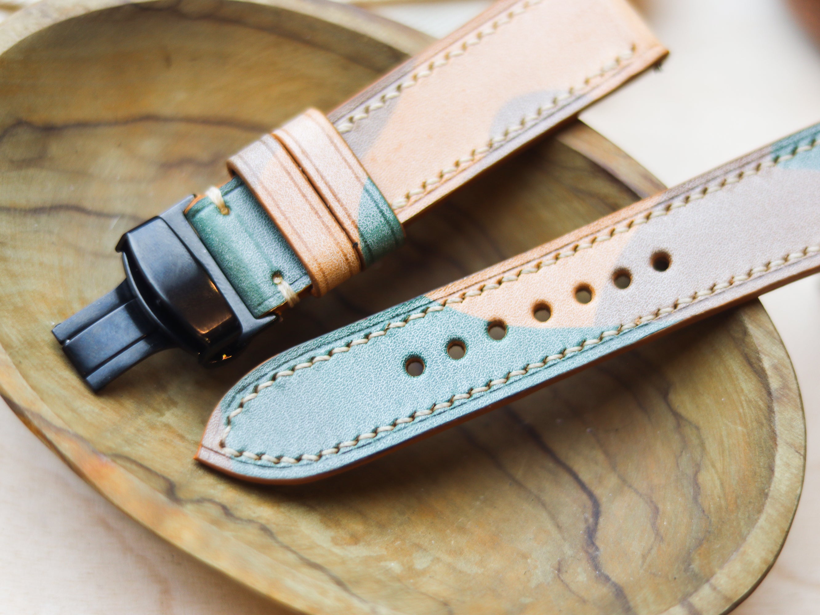 ITALIAN WAXED CAMOUFLAGE HAND-CRAFTED STRAPS FULL STITCHED - MILITARY GREEN
