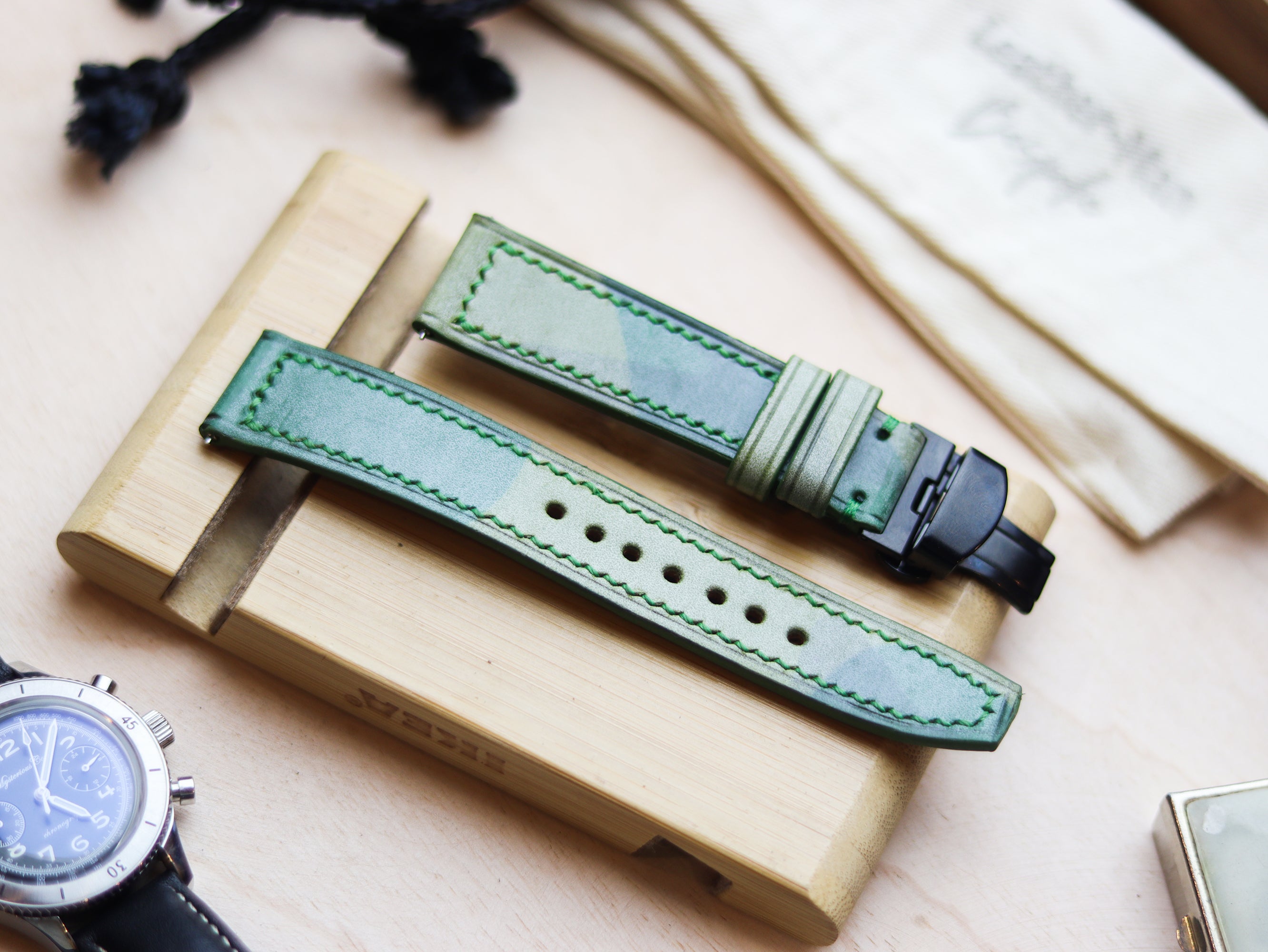 ITALIAN WAXED CAMOUFLAGE HAND-CRAFTED STRAPS BOX STITCHED - LIME GREEN