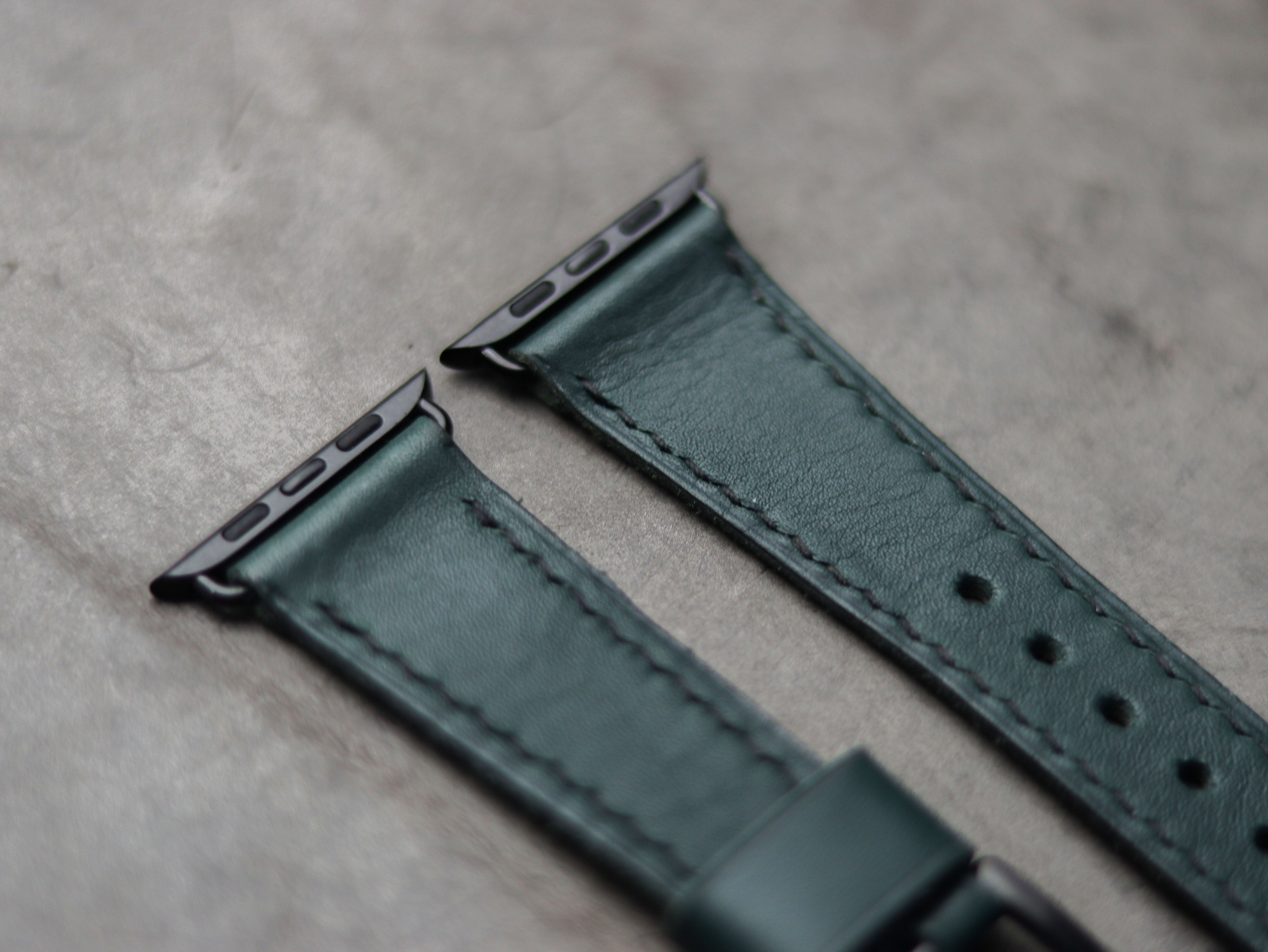 SACRAMENTO GREEN LEATHER - APPLE WATCH STRAPS HAND-CRAFTED