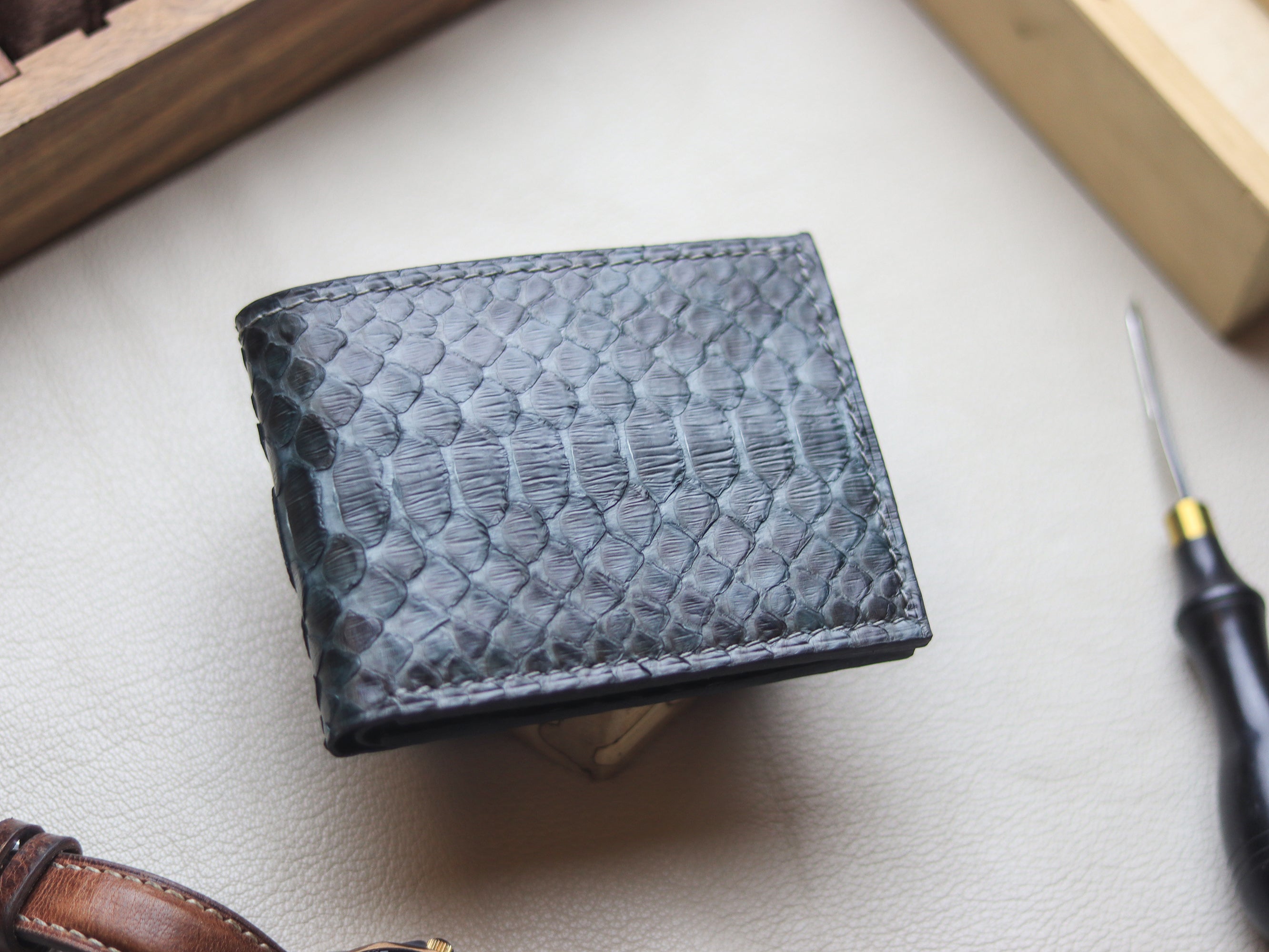 LARSON -  IRIDIUM GRAY PYTHON SKIN