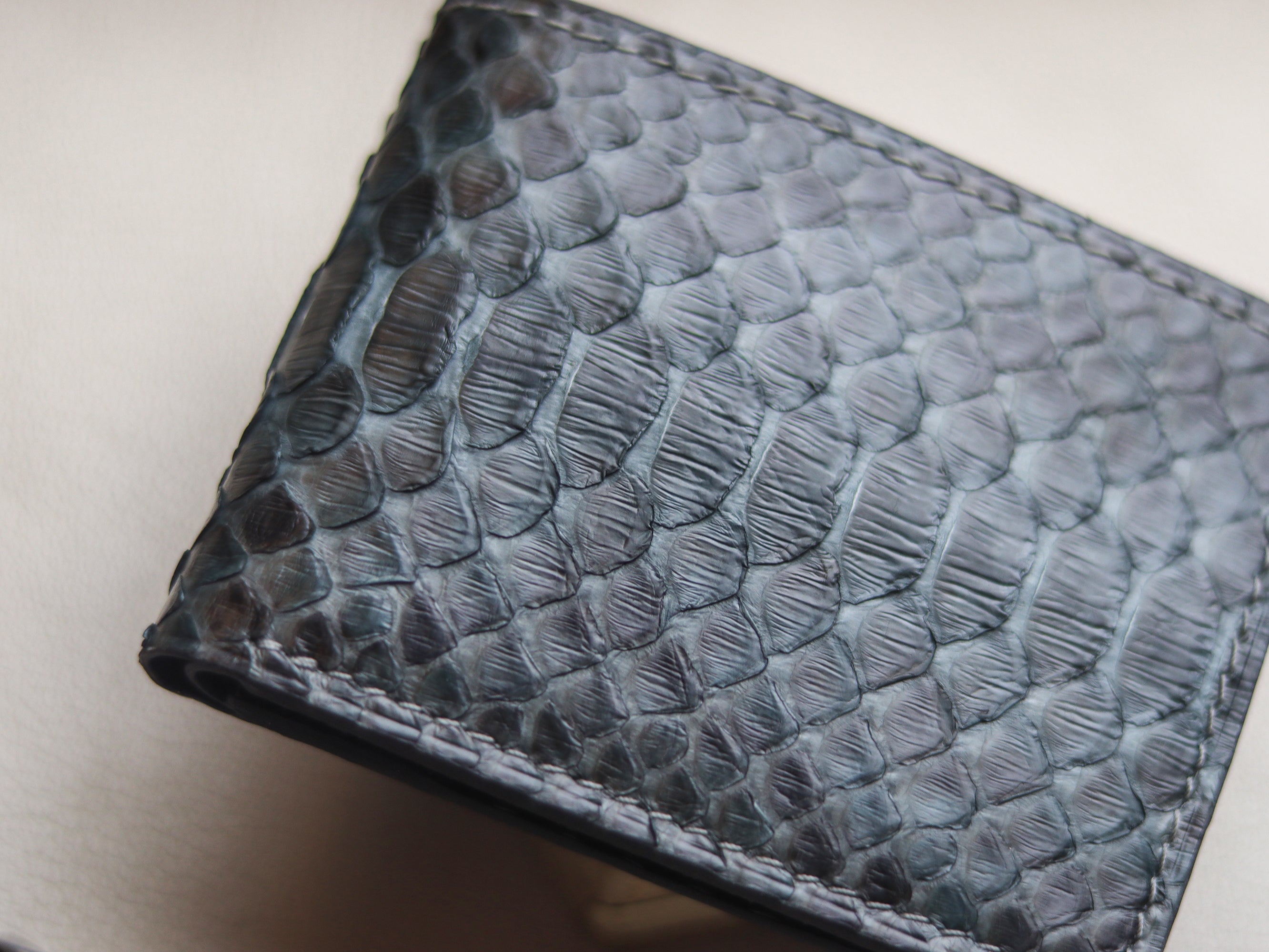 LARSON -  IRIDIUM GRAY PYTHON SKIN