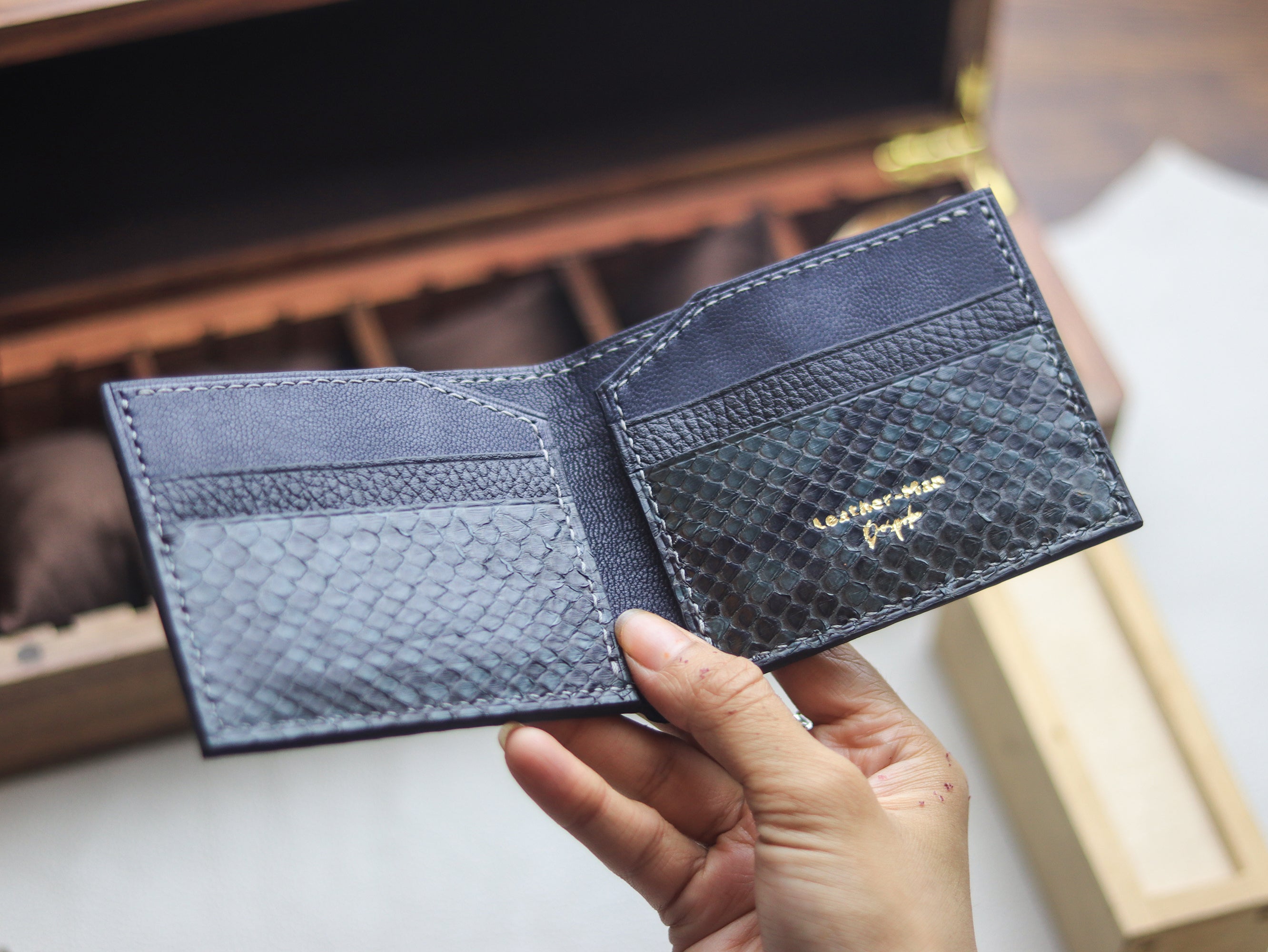 LARSON -  IRIDIUM GRAY PYTHON SKIN