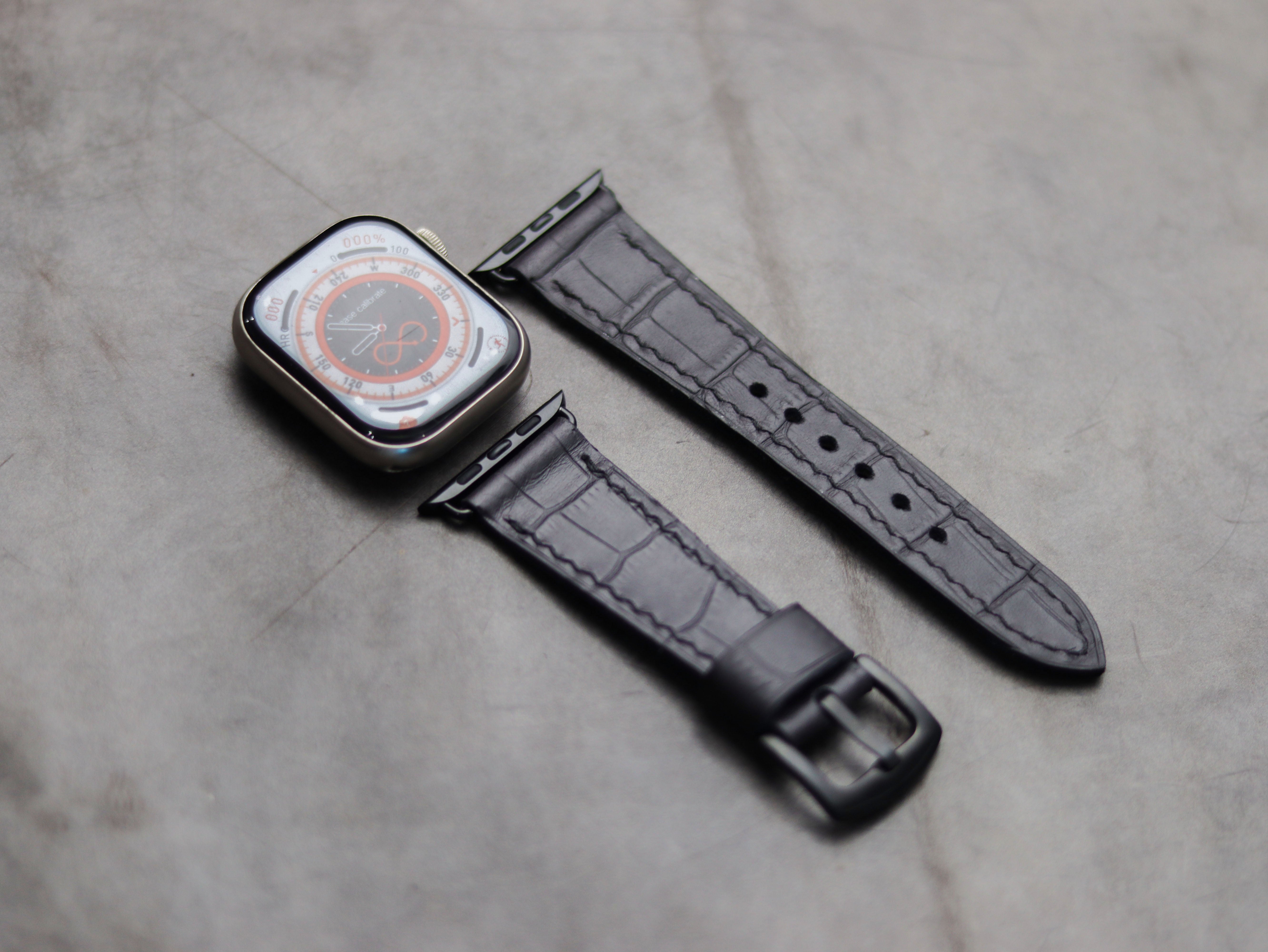BLACK CROCO LEATHER - APPLE WATCH STRAPS HAND-CRAFTED