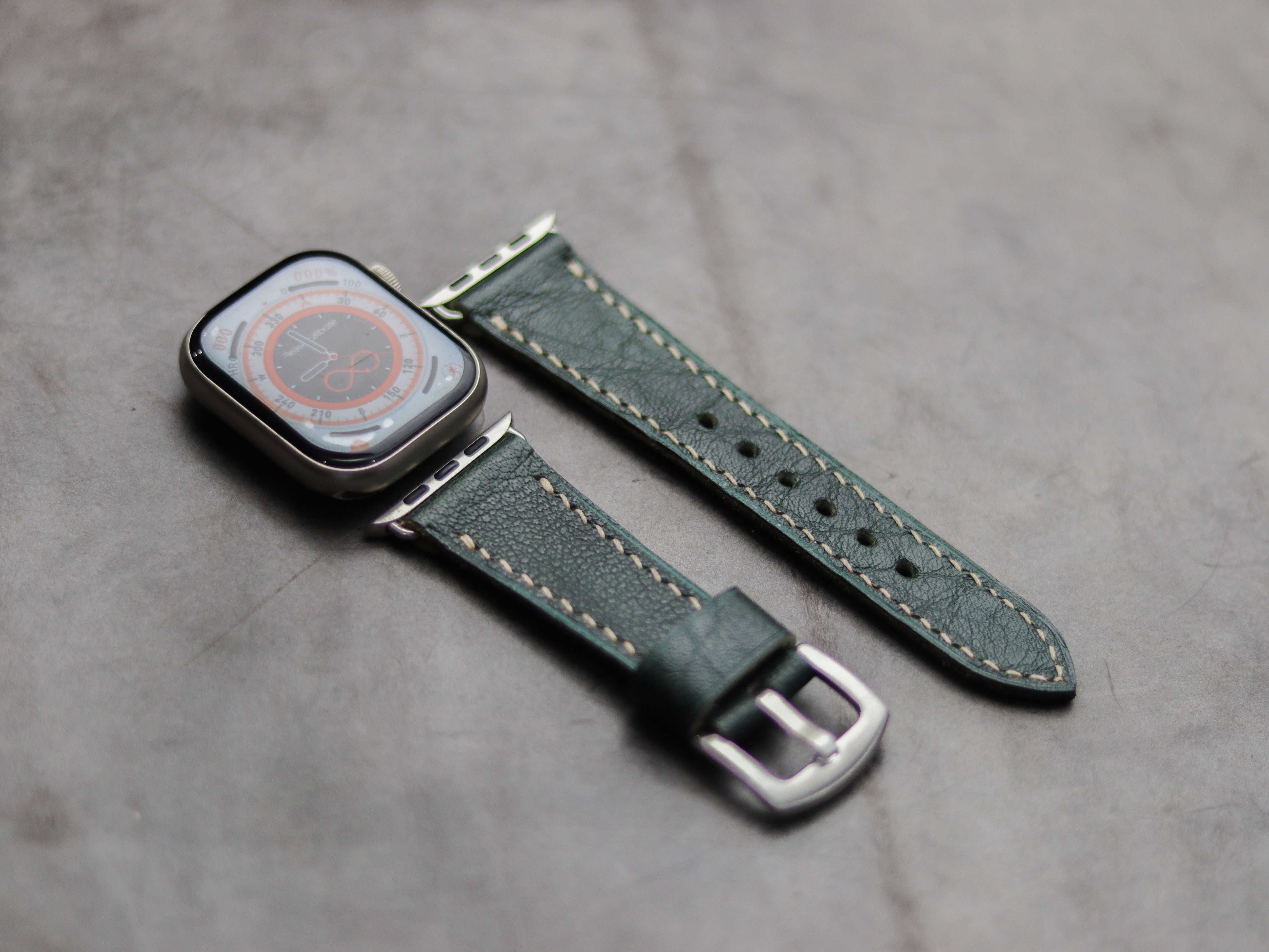 PINE GREEN LEATHER - APPLE WATCH STRAPS HAND-CRAFTED