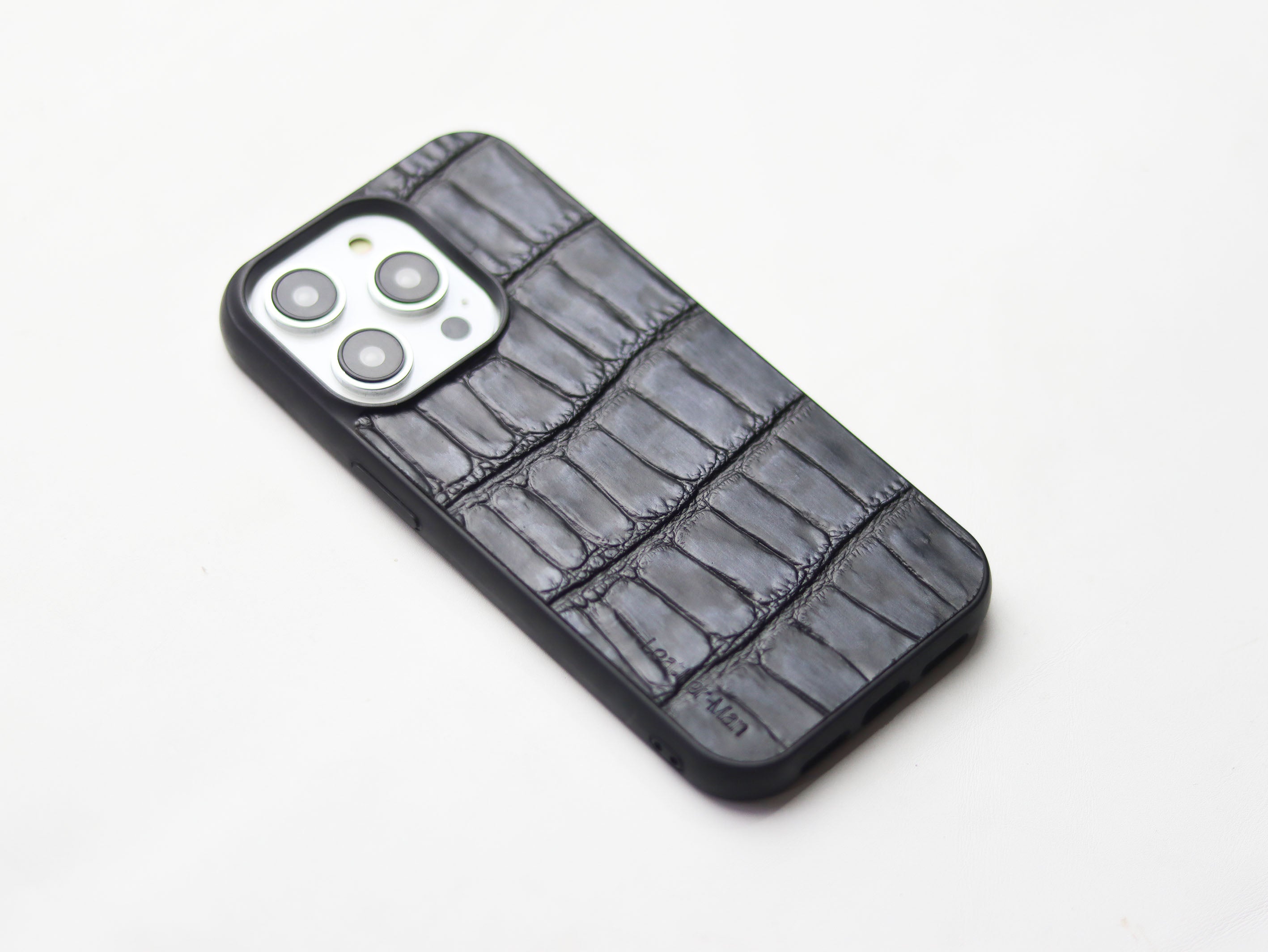BLACK CROCO LEATHER (LARGE SCALE) - CLASSIC PHONE CASE