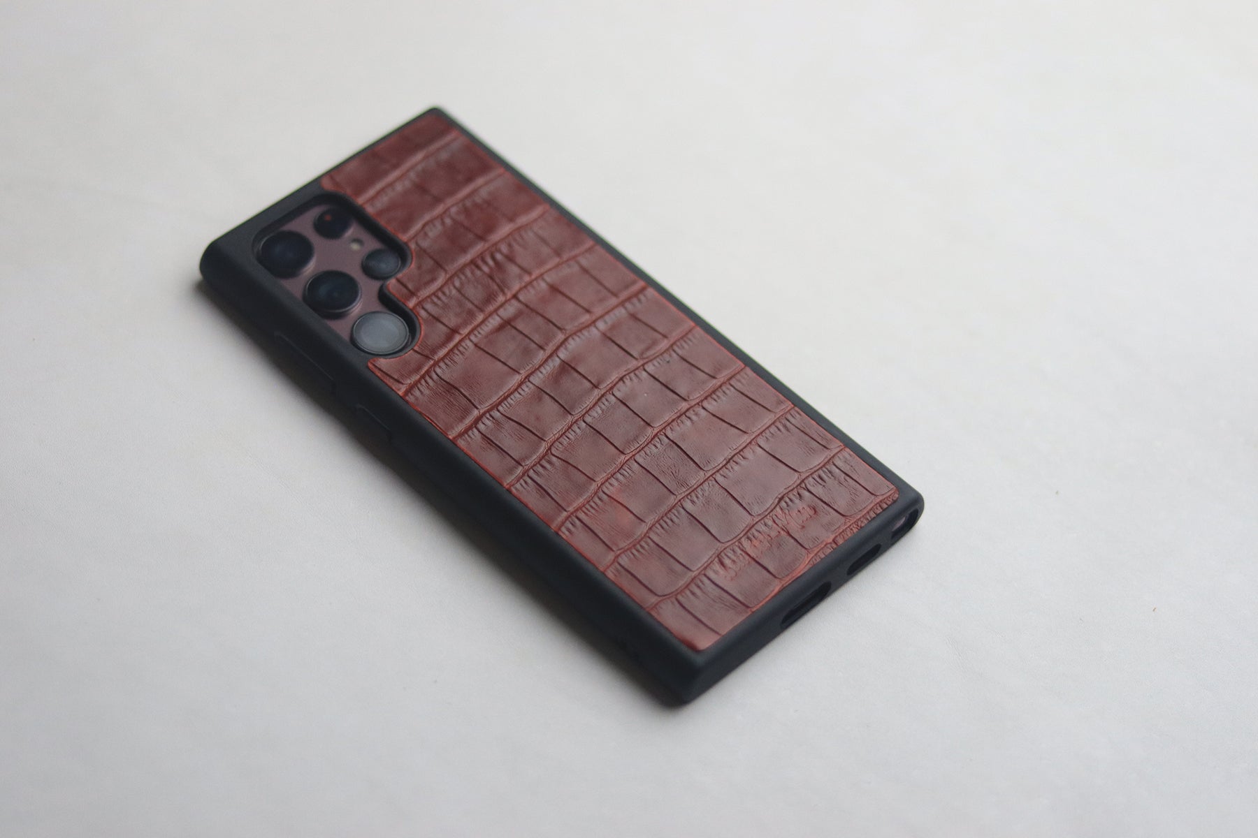 BURGUNDY CROCO CLASSIC PHONE CASE