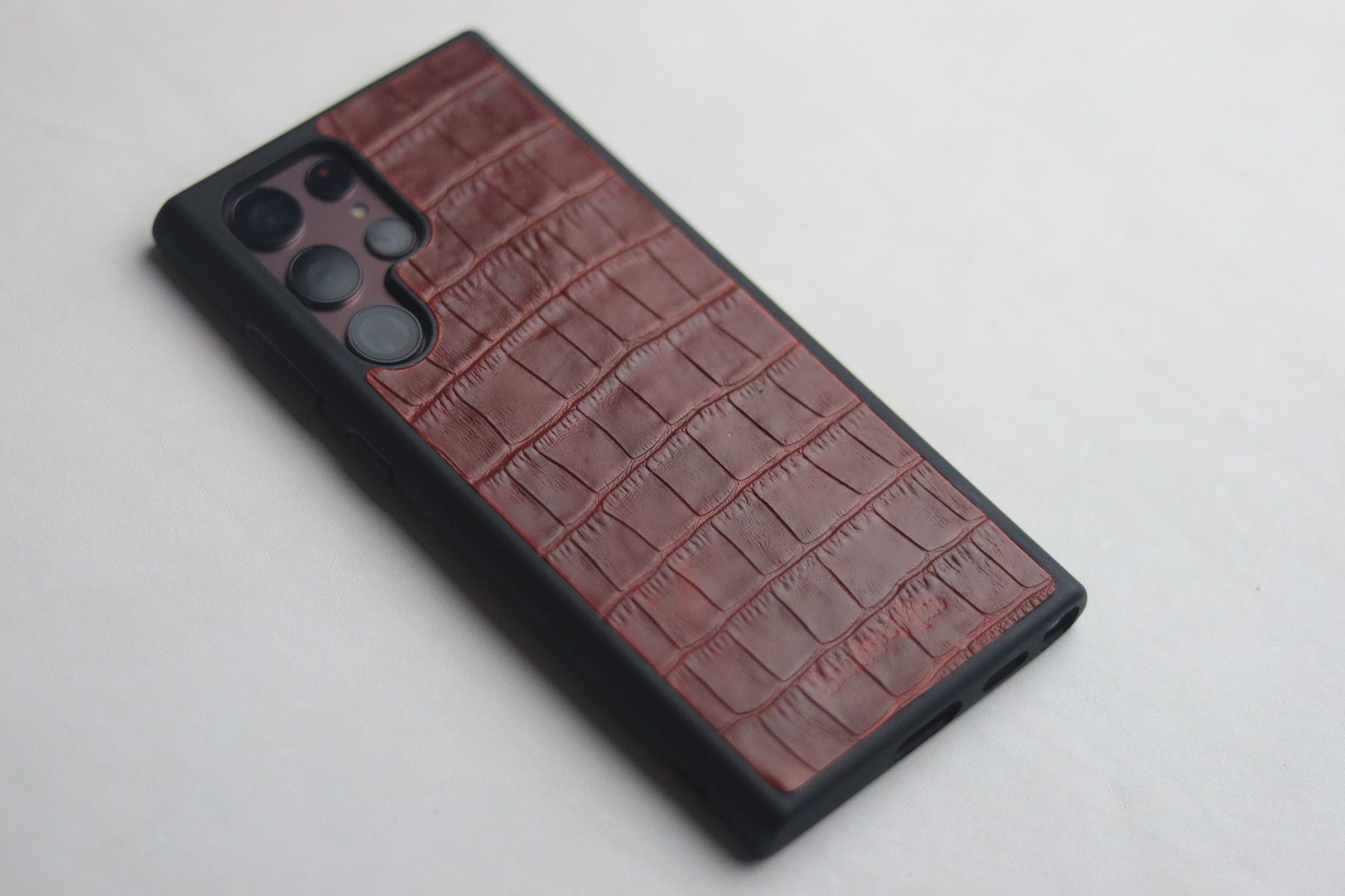 BURGUNDY CROCO CLASSIC PHONE CASE