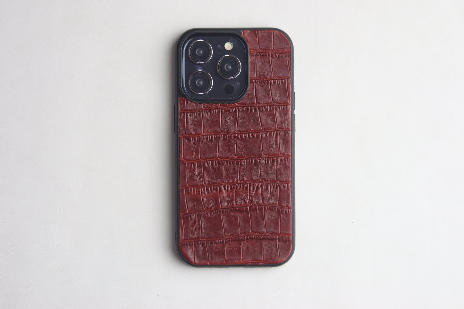 BURGUNDY CROCO CLASSIC PHONE CASE