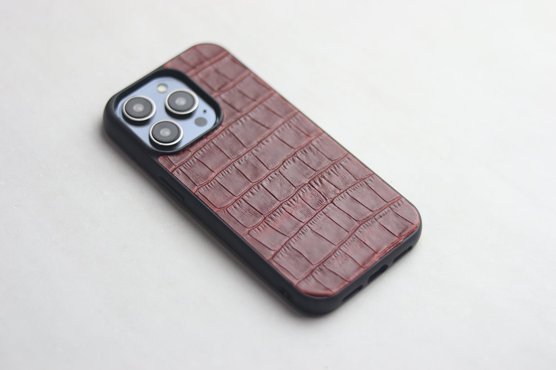 BURGUNDY CROCO CLASSIC PHONE CASE