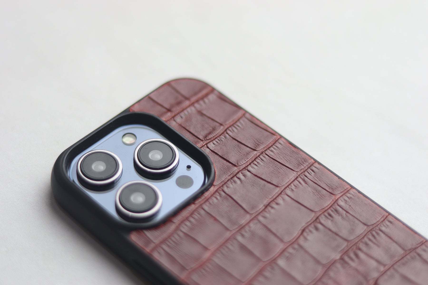 BURGUNDY CROCO CLASSIC PHONE CASE